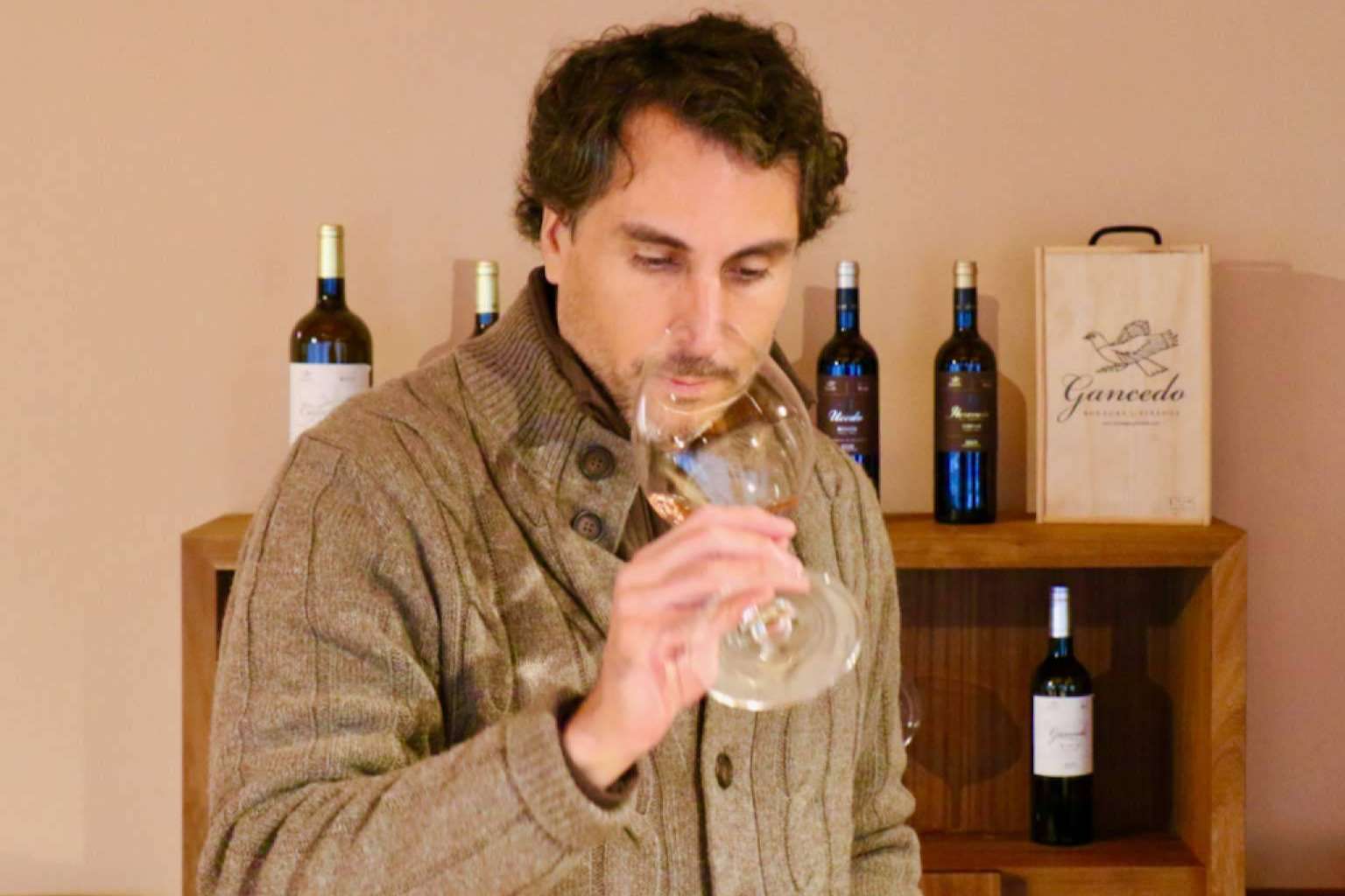 Fran Ramírez, el reconocido sumiller, visita El Bierzo con Gancedo