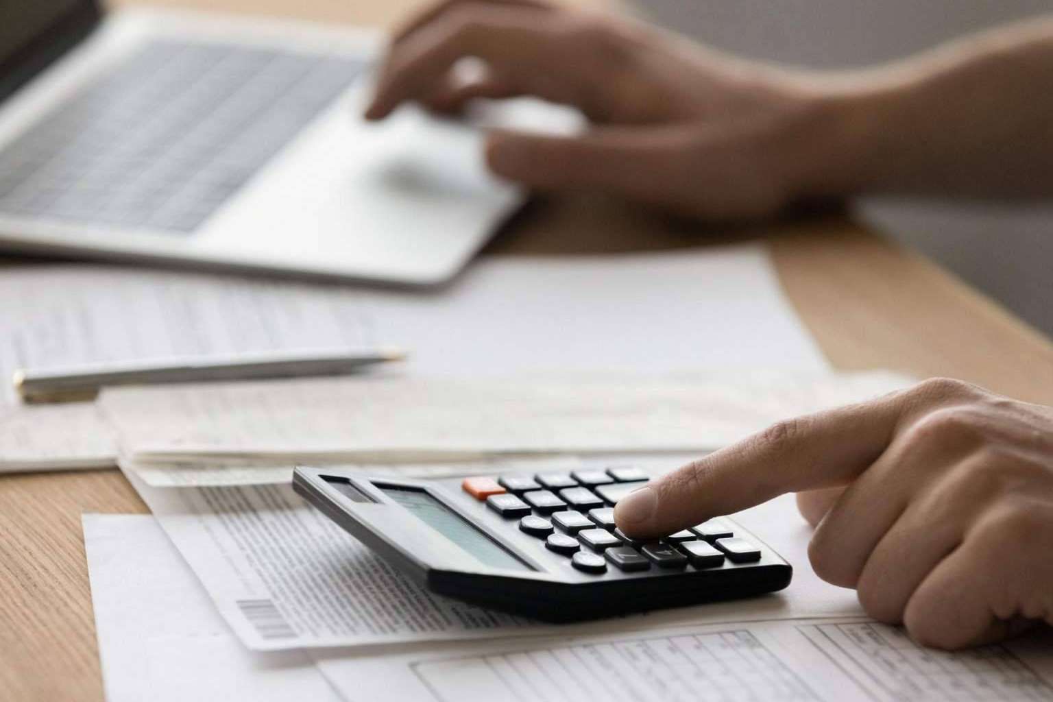Los empleadores tendrán que actualizar sueldos de empleadas del hogar tras la subida del SMI 2024