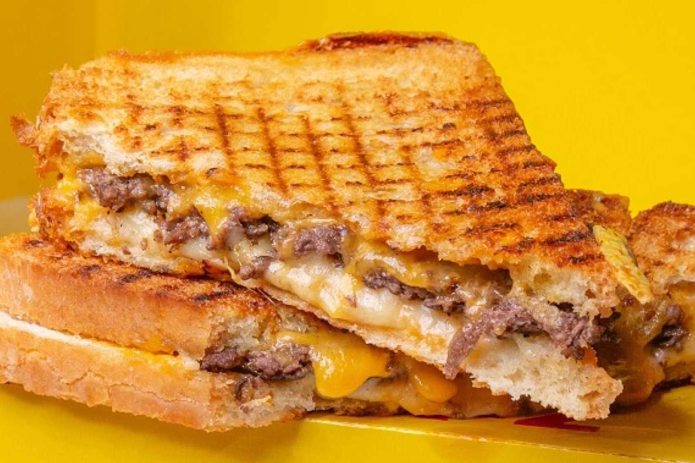 Saboriz; sándwiches, BBQ y hamburguesas, comida americana sin filtros en Chamberí
