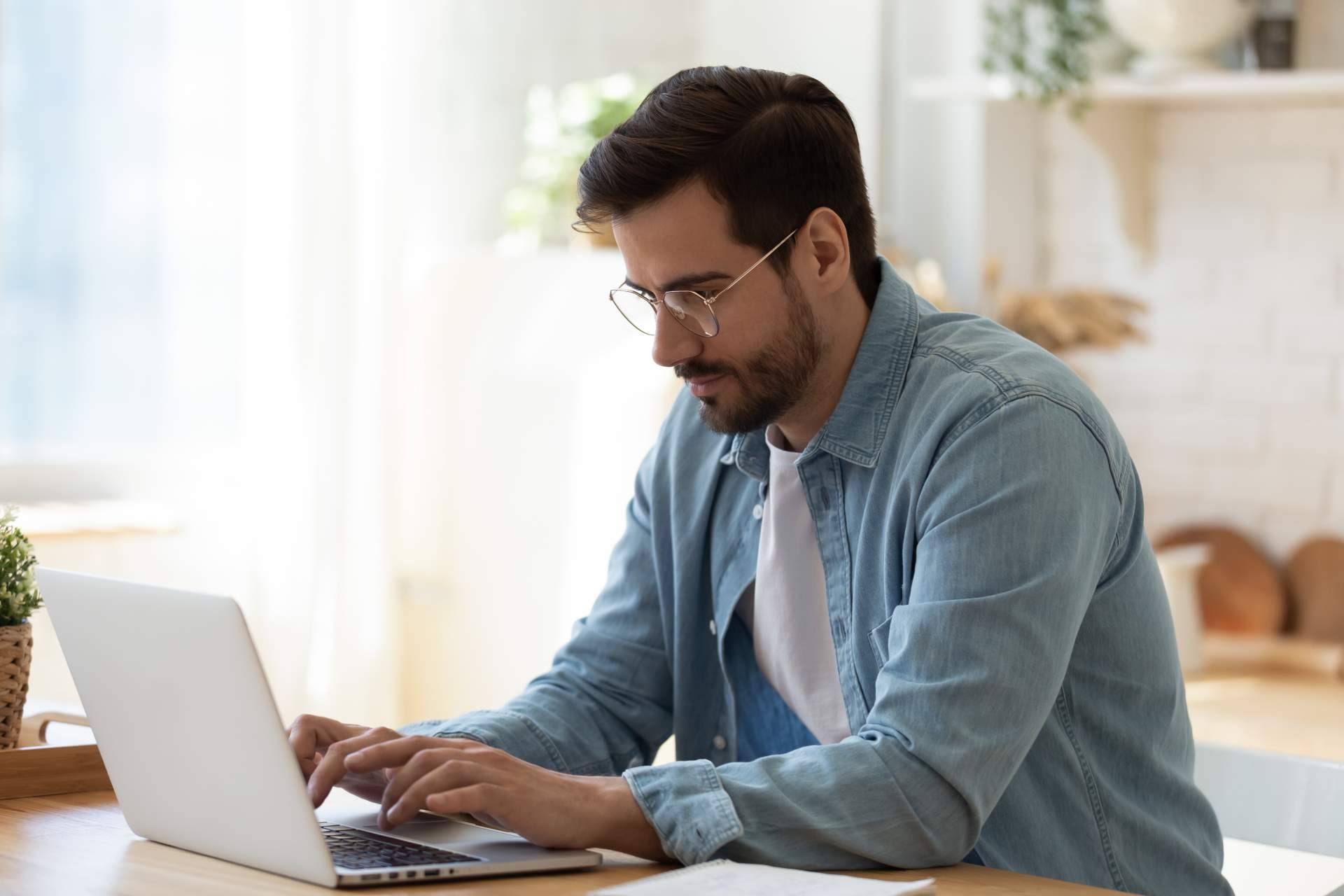 Ventajas que ofrece la implementación de Azure Virtual Desktop, a través de la firma Caltico