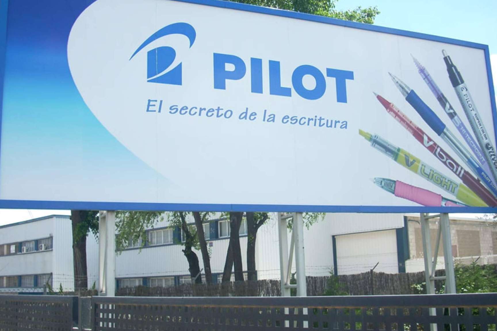 Cuatrosentidos explica cómo ayudan los soportes publicitarios a incrementar ventas