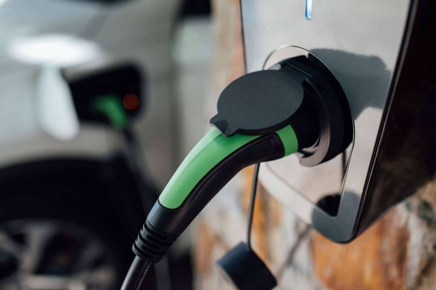 Fabricación de equipos de recarga para vehículos eléctricos, la especialización de ECOTECH