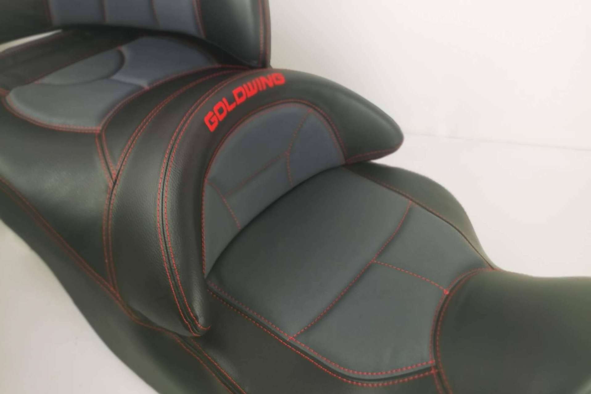 Un asiento cómodo es un gran compañero para viajar en moto