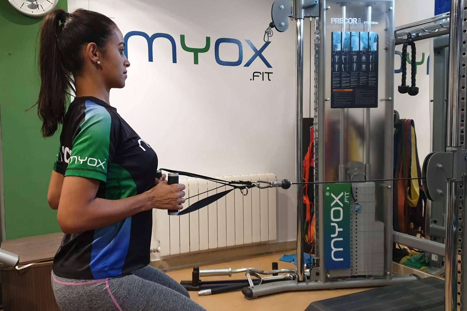 ¿Dónde encontrar servicios de entrenamiento personal y preparación física en La Nucía?, por la experta Thais de Moura