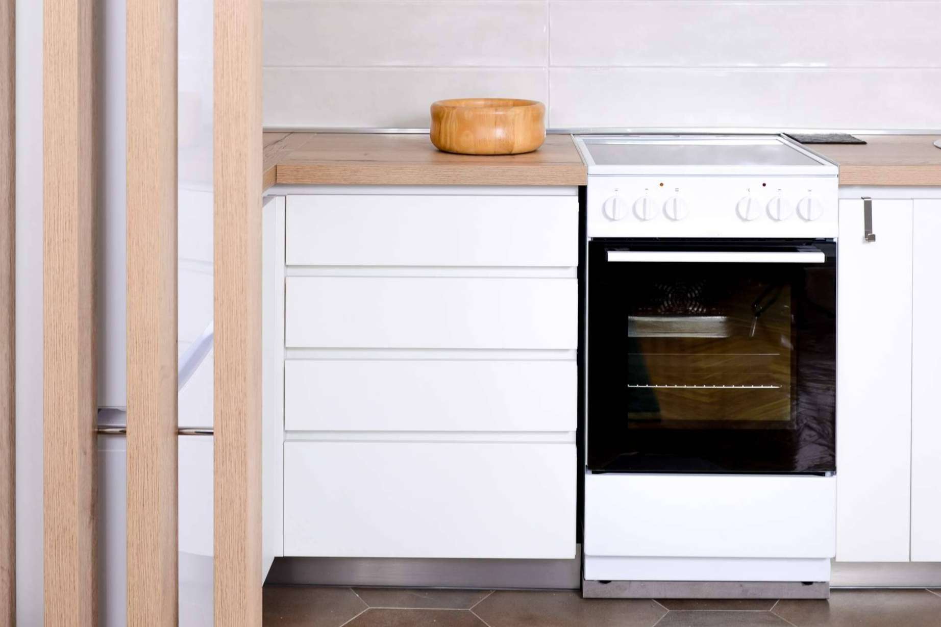 ¿Cómo reformar la cocina con un presupuesto ajustado?, con Reforma Cocinas