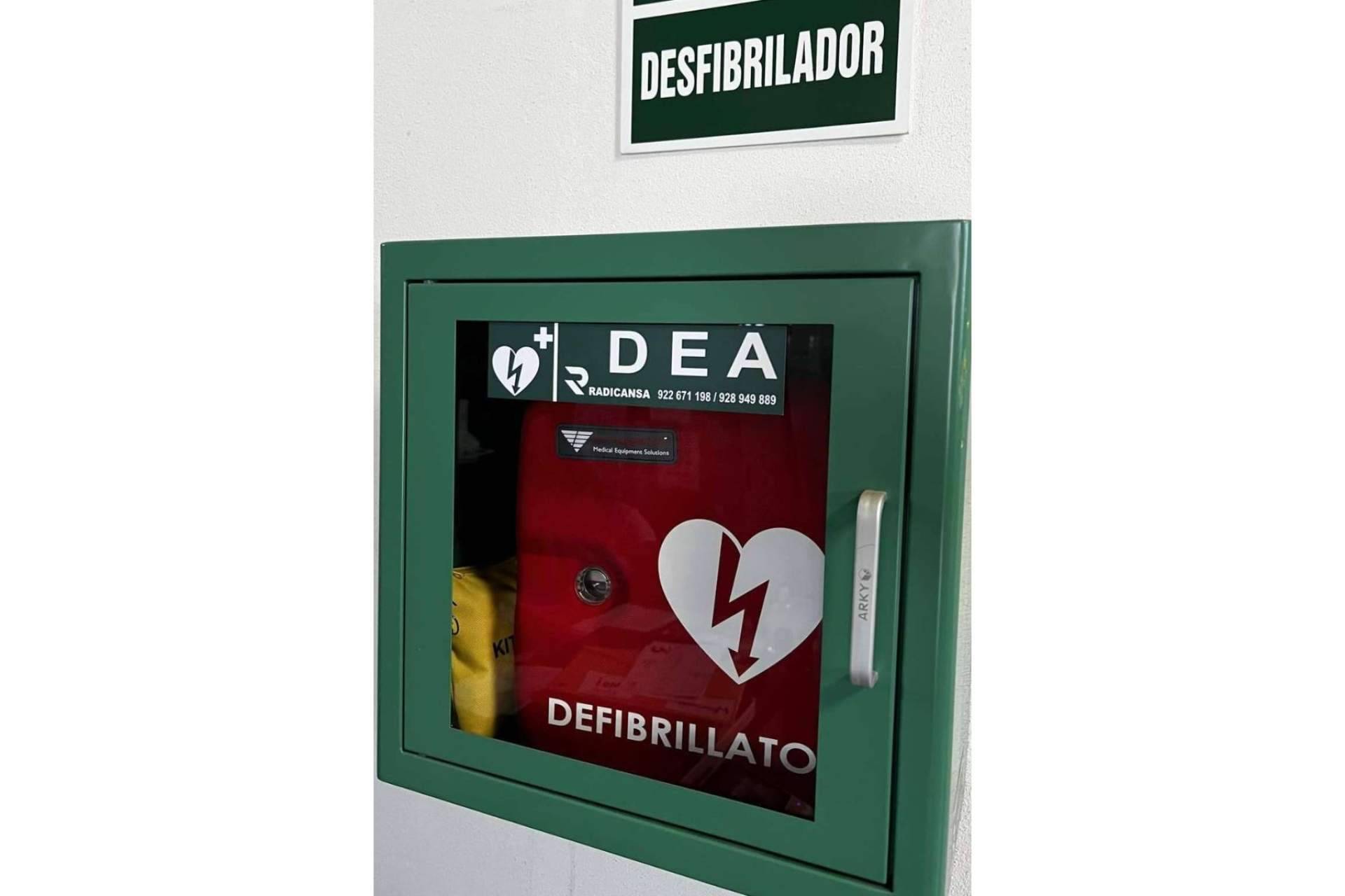 ¿Por qué es importante instalar desfibriladores en las comunidades de propietarios?