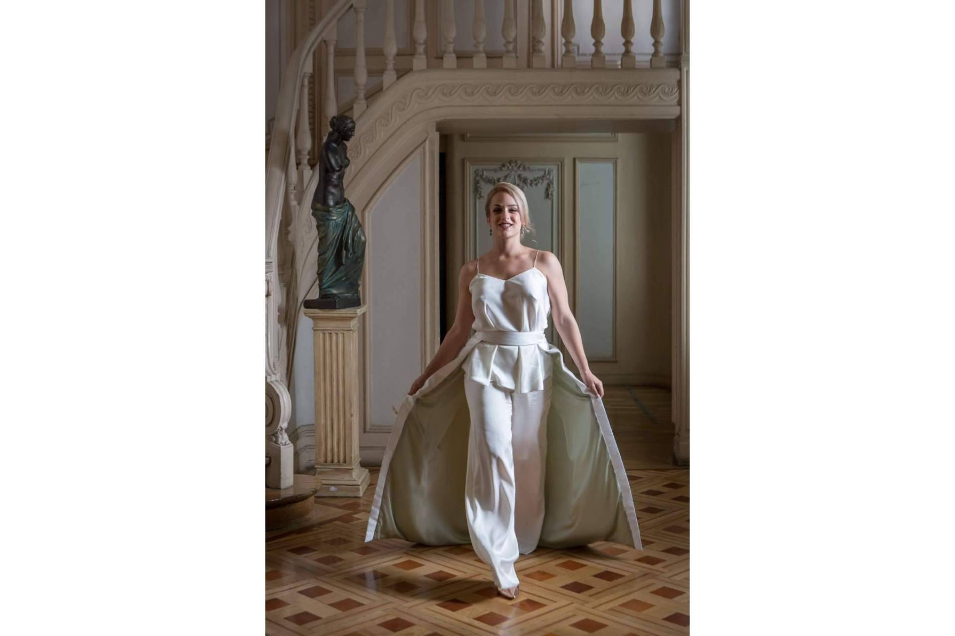 Encontrar el vestido para boda perfecto de la novia es posible con Nuviart