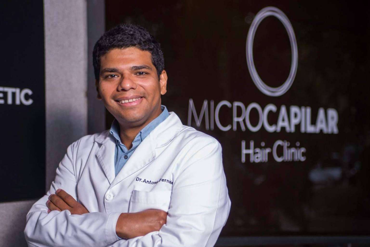 Microcapilar Hair Clinic, con el especialista en microinjerto capilar, el doctor Antonio Fernández Brito
