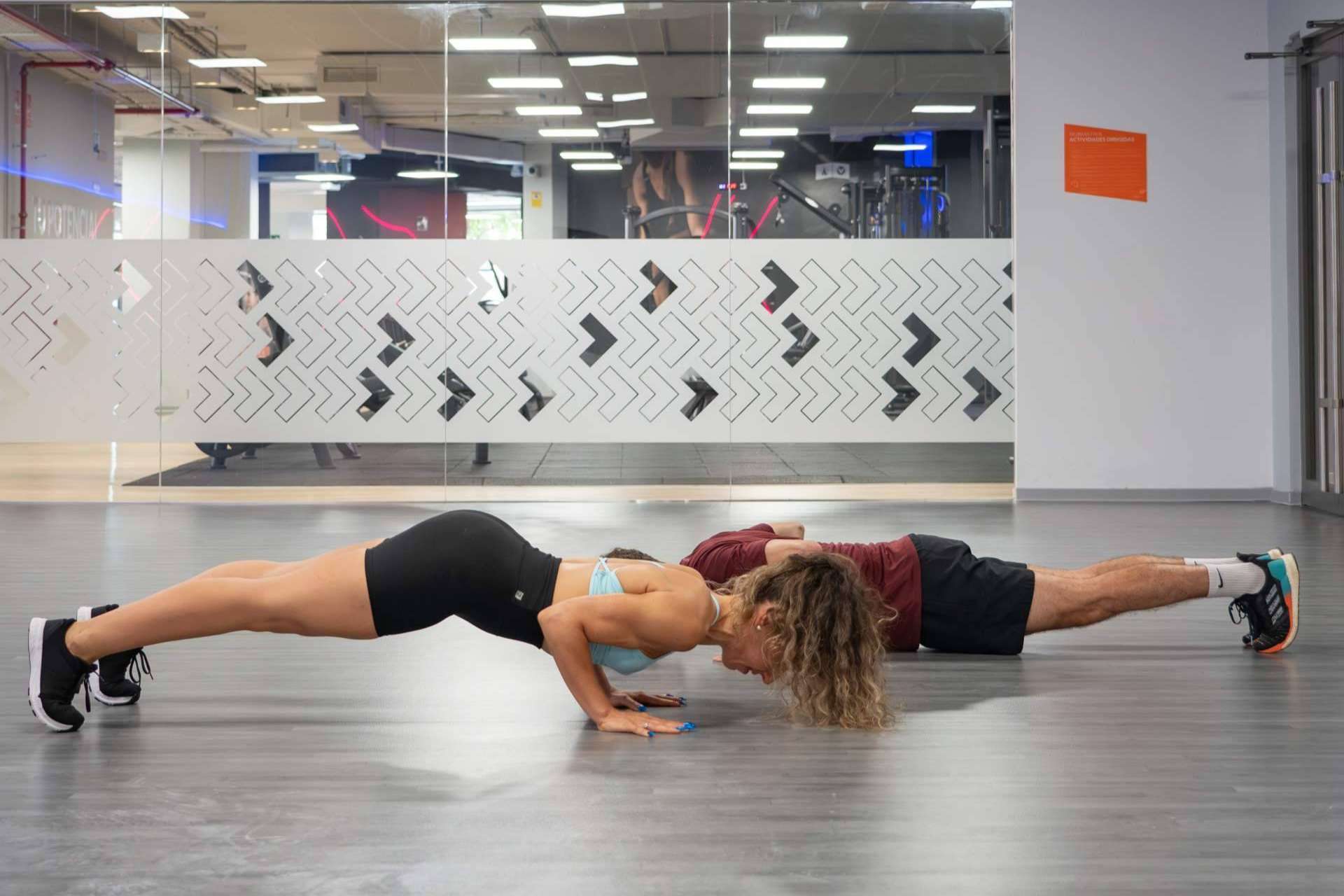 En los gimnasios VivaGym se trabaja para la salud y la diversión