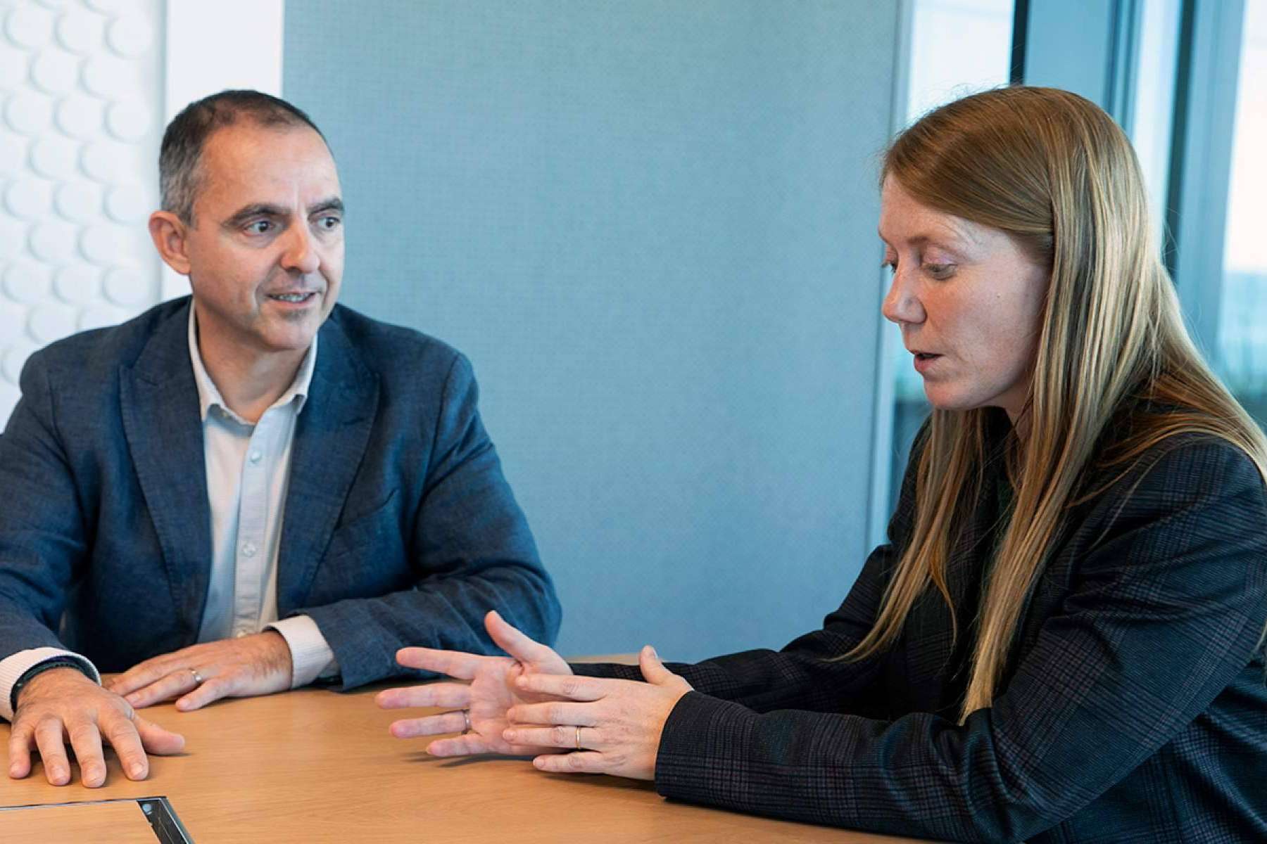 Digital Biz enumera las ventajas que ofrece la cadena de suministro digitalizada y autónoma