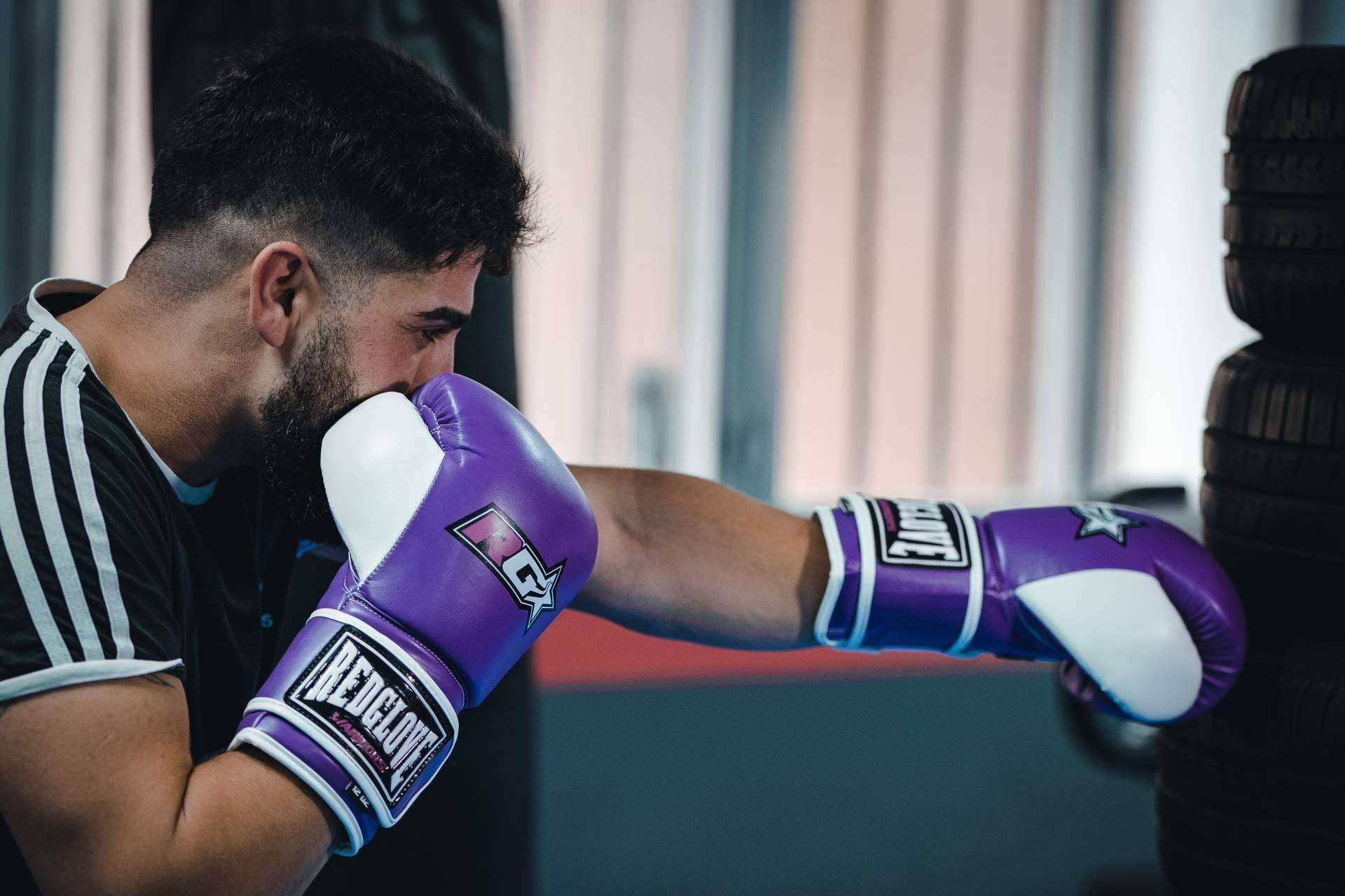 El puño español; auge de los deportes de contacto y el éxito de Redglove Boxing