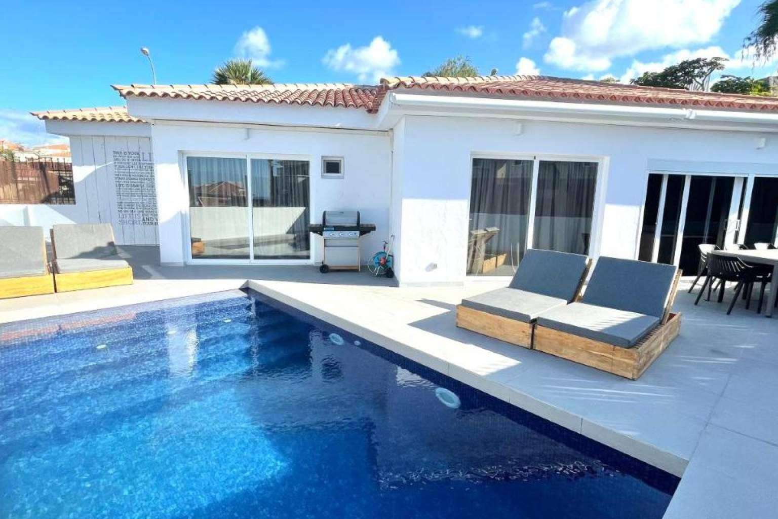 Canarias.com dispone de villas de lujo y hospedajes idílicos