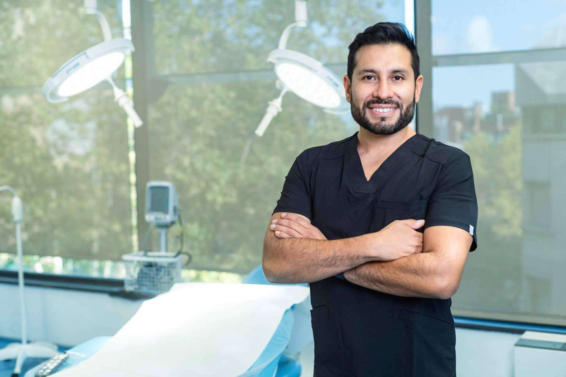 Dr. Chara, referente en injerto capilar en Barcelona