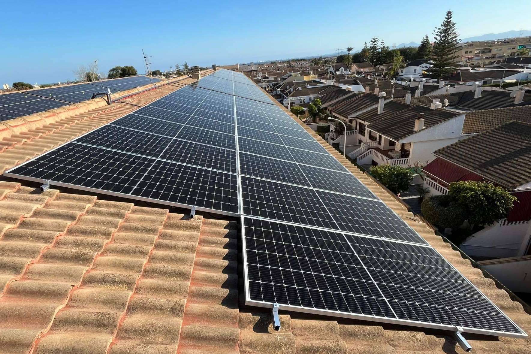 Comunidades solares, energía fotovoltaica eficiente y sin complicaciones