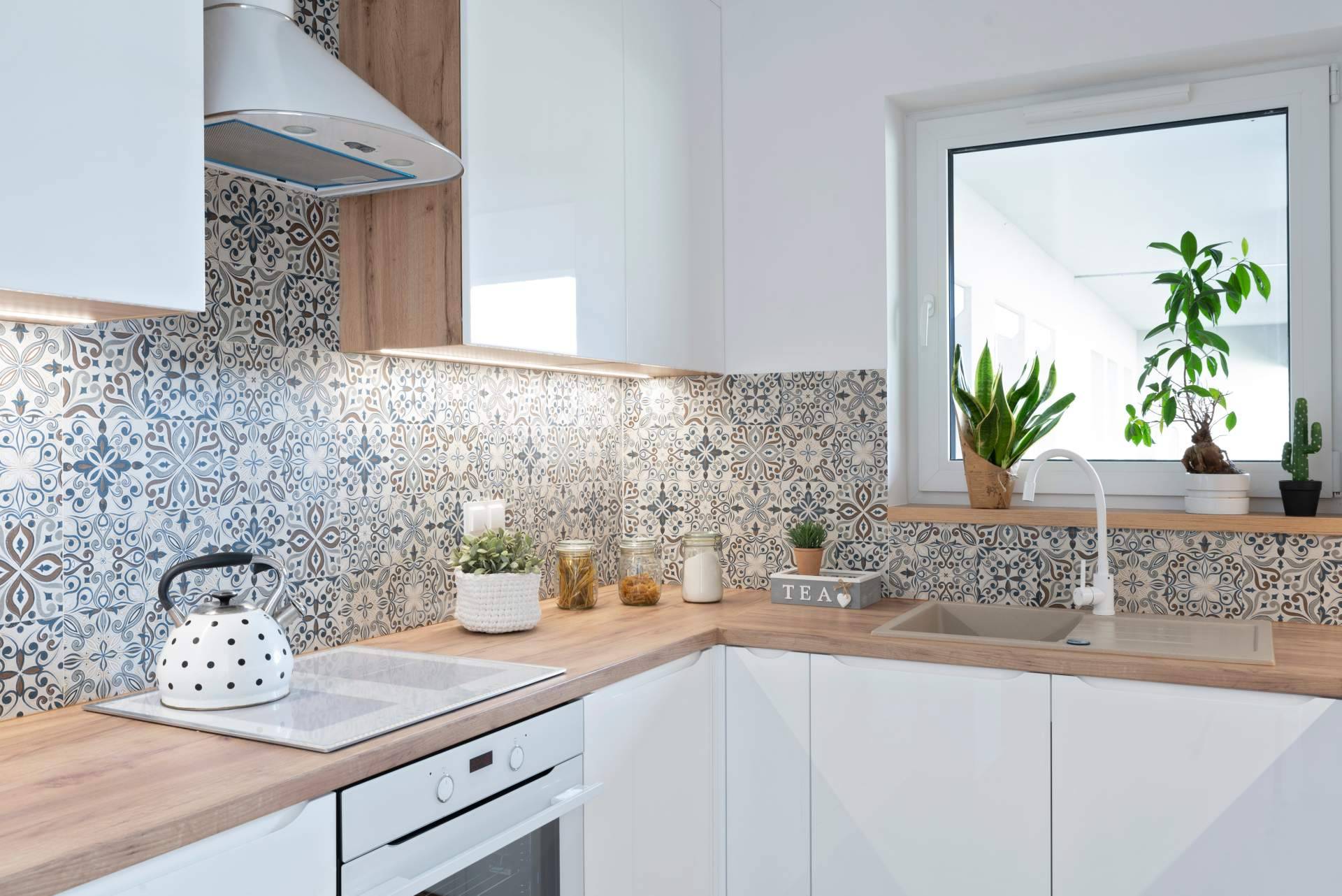 Amplio catálogo de modelos de azulejos para cocina disponible en Interazulejo