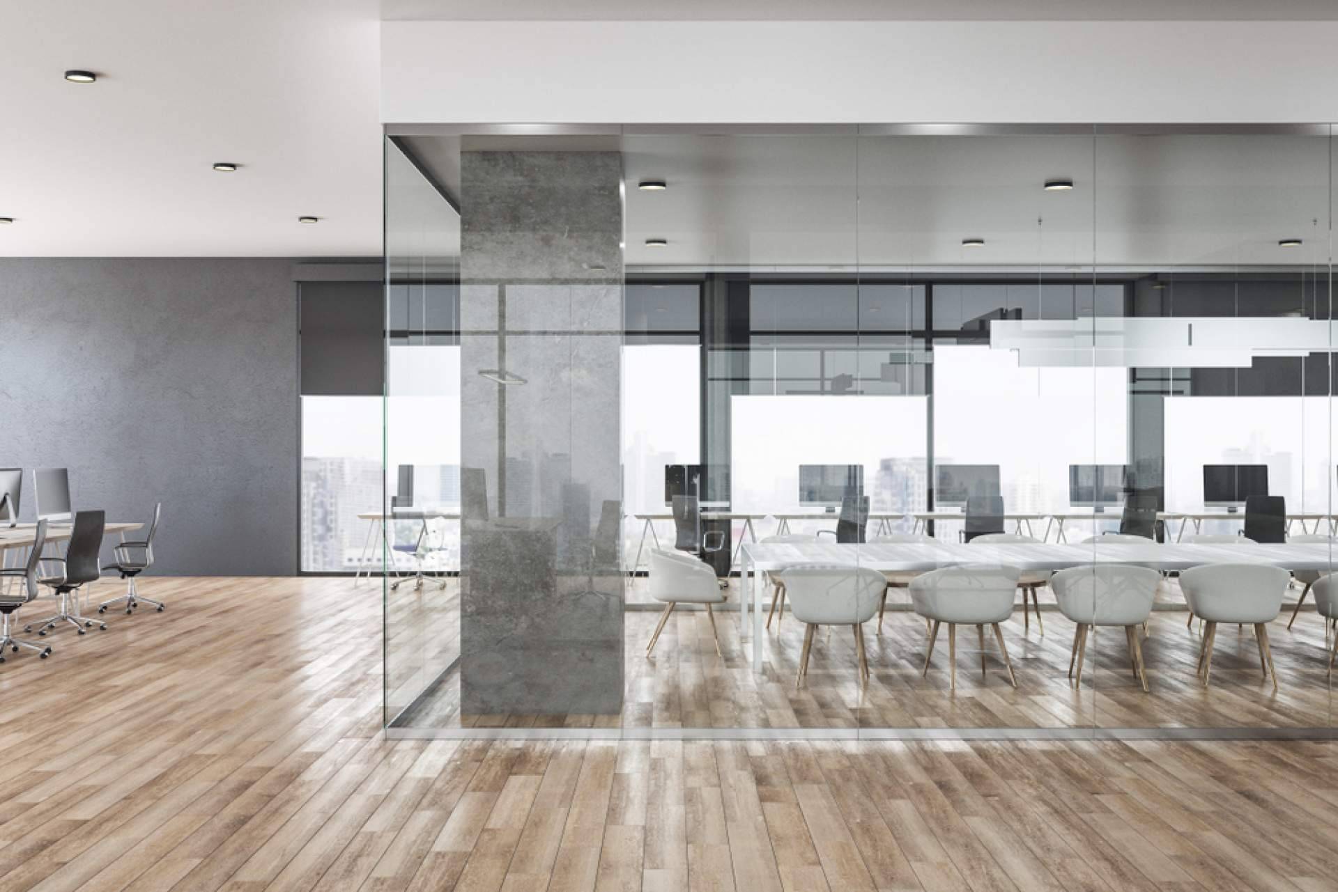Beneficios de instalar mamparas de oficinas en espacios de trabajo