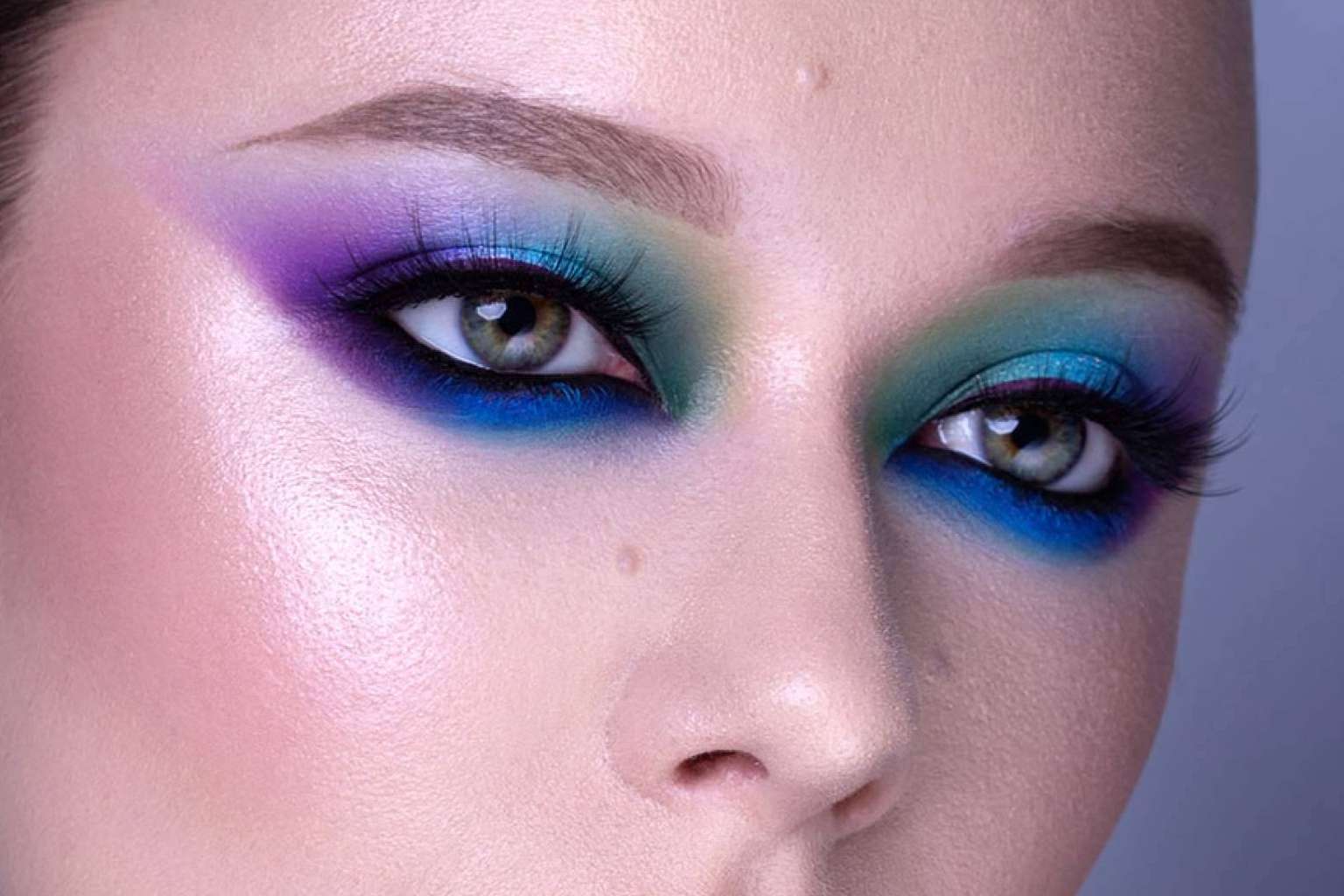 Aprender y perfeccionar la técnica de maquillaje de la mano de Javier Romero
