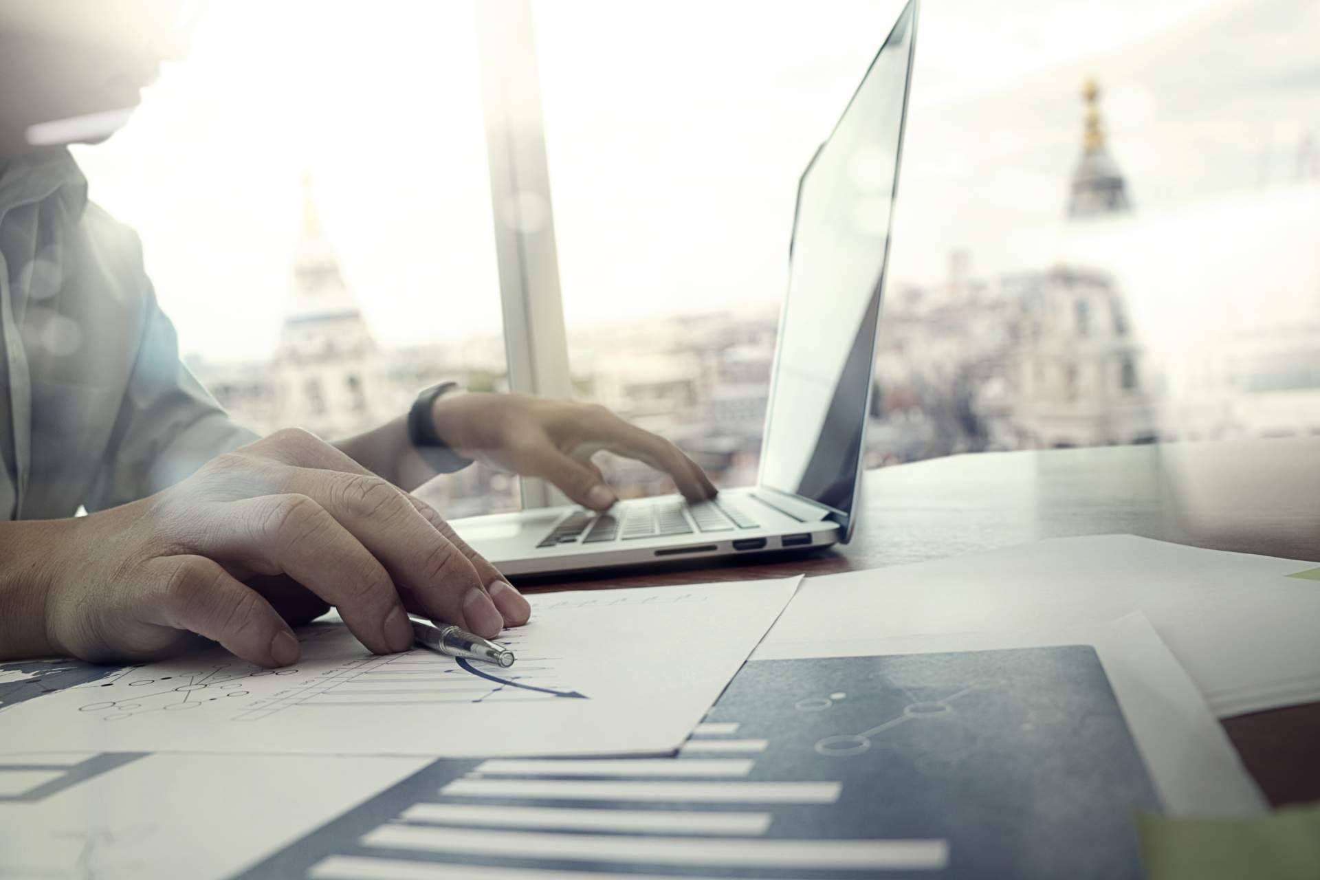 Cómo tener una franquicia online propia sin mucho dinero, con Devuelving