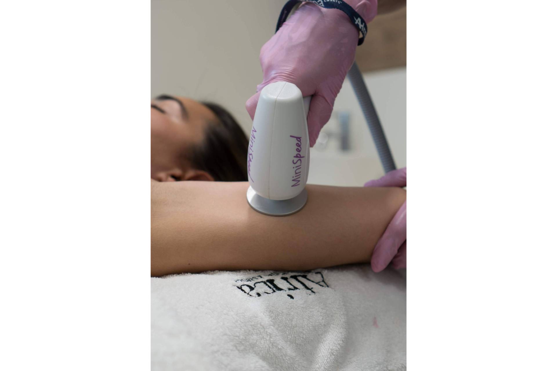 El Centro Médico Estético África apuesta a una remodelación corporal y facial con Accent Prime