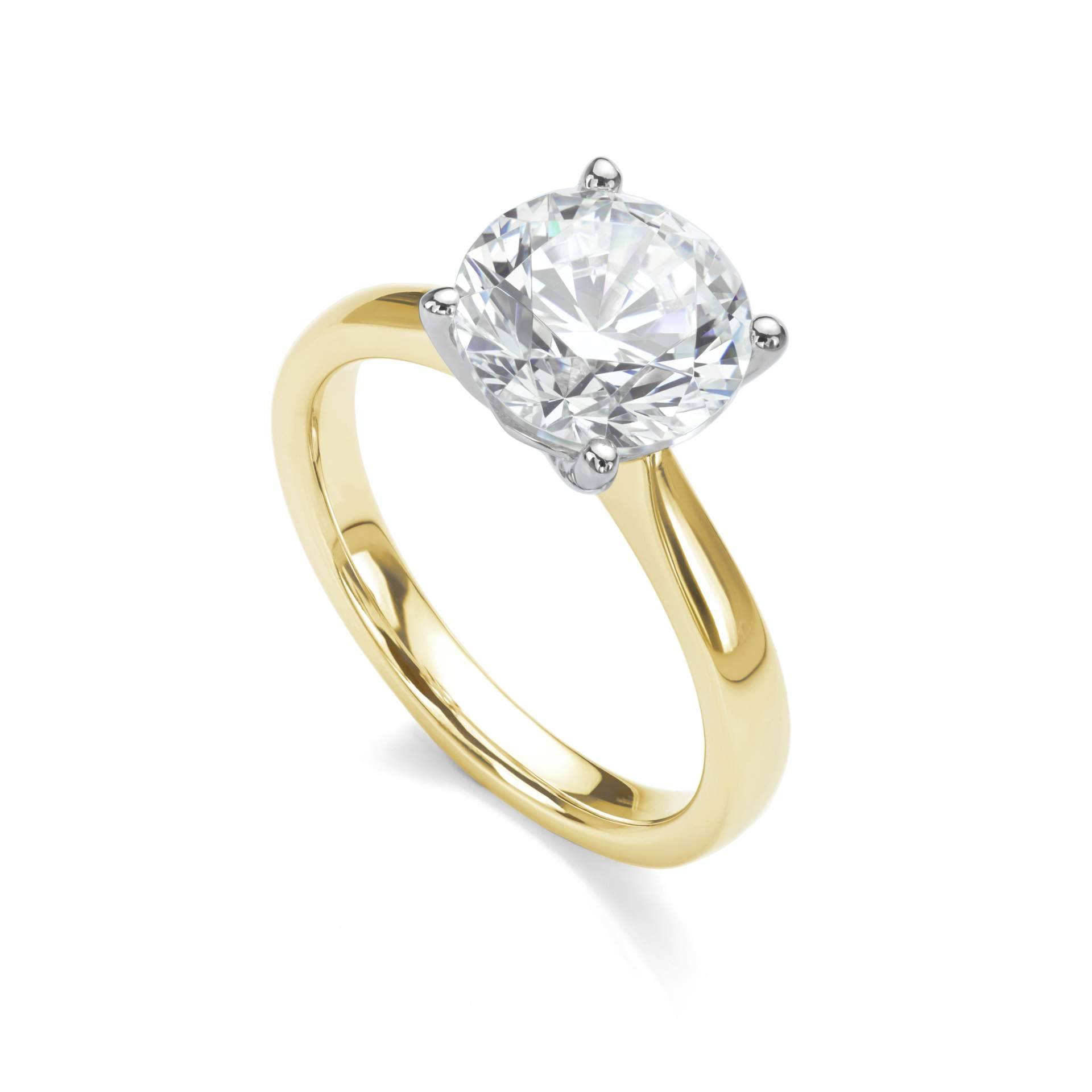 Encontrar el anillo de pedida perfecto en Jorge Juan Joyeros
