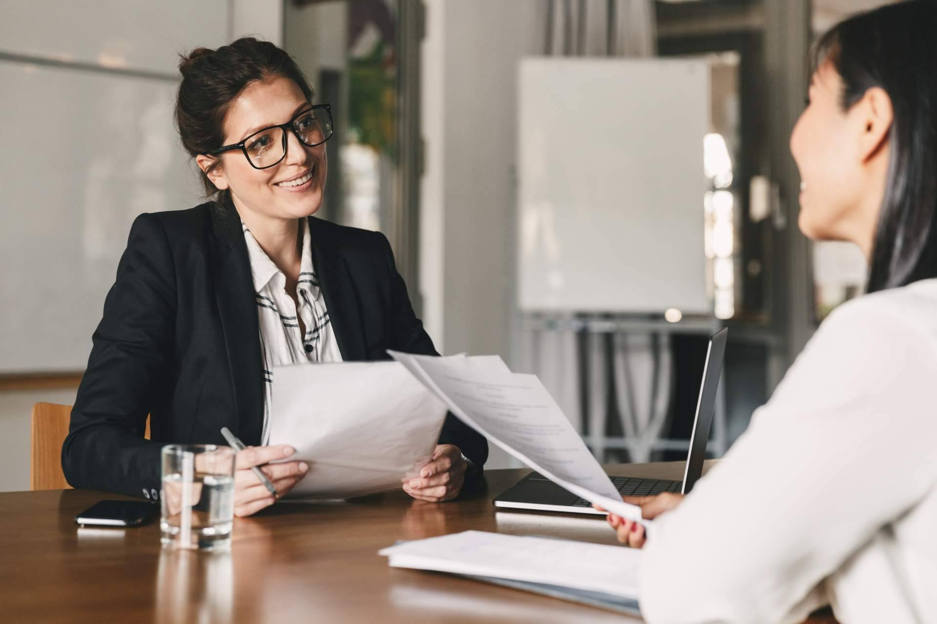 Enai E-Consulting Internacional cuenta con un equipo profesional de traductores jurados en Madrid