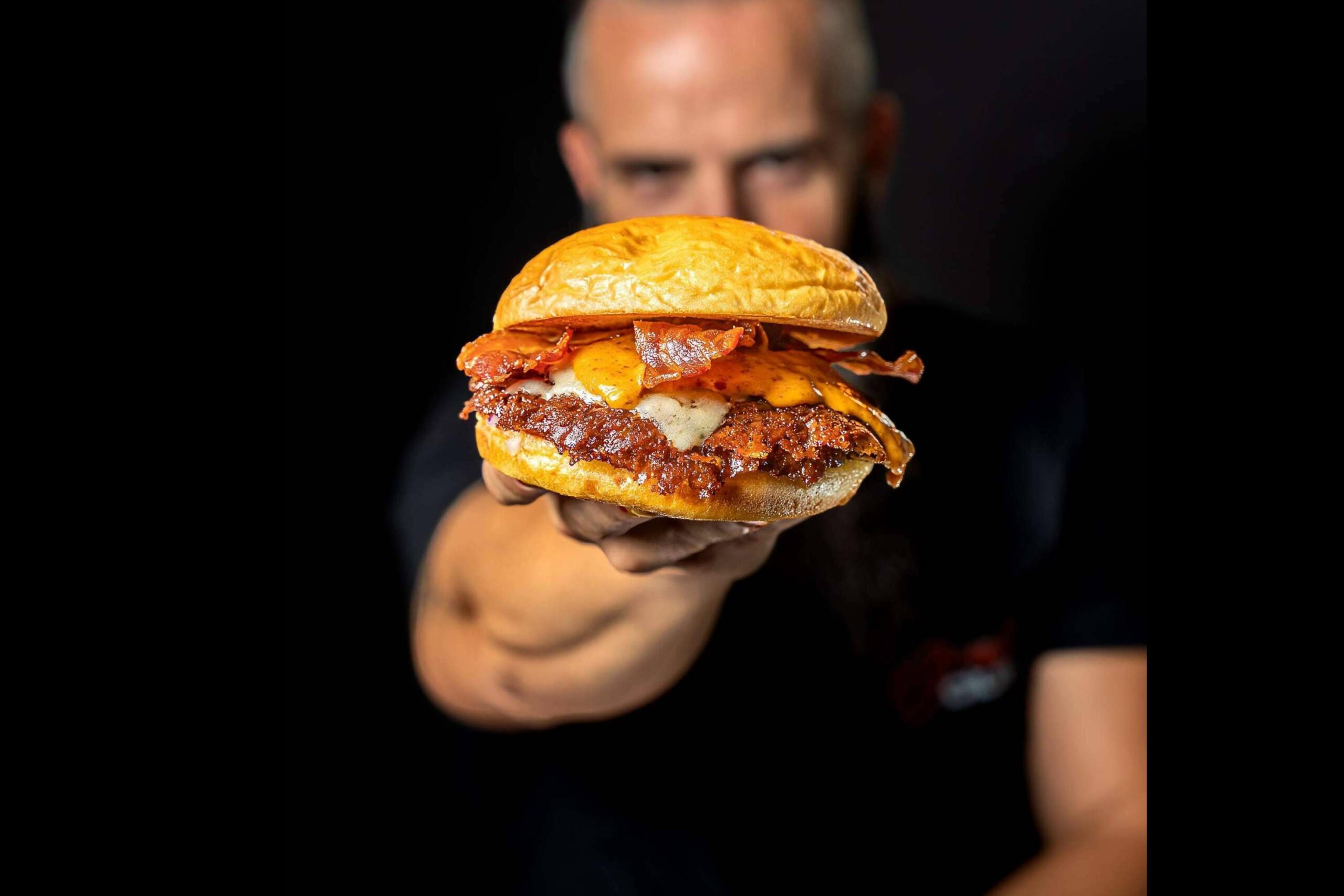 Las smash burguers de Briochef serán tendencia este 5 de octubre en su nueva sede Smash Club, en Madrid