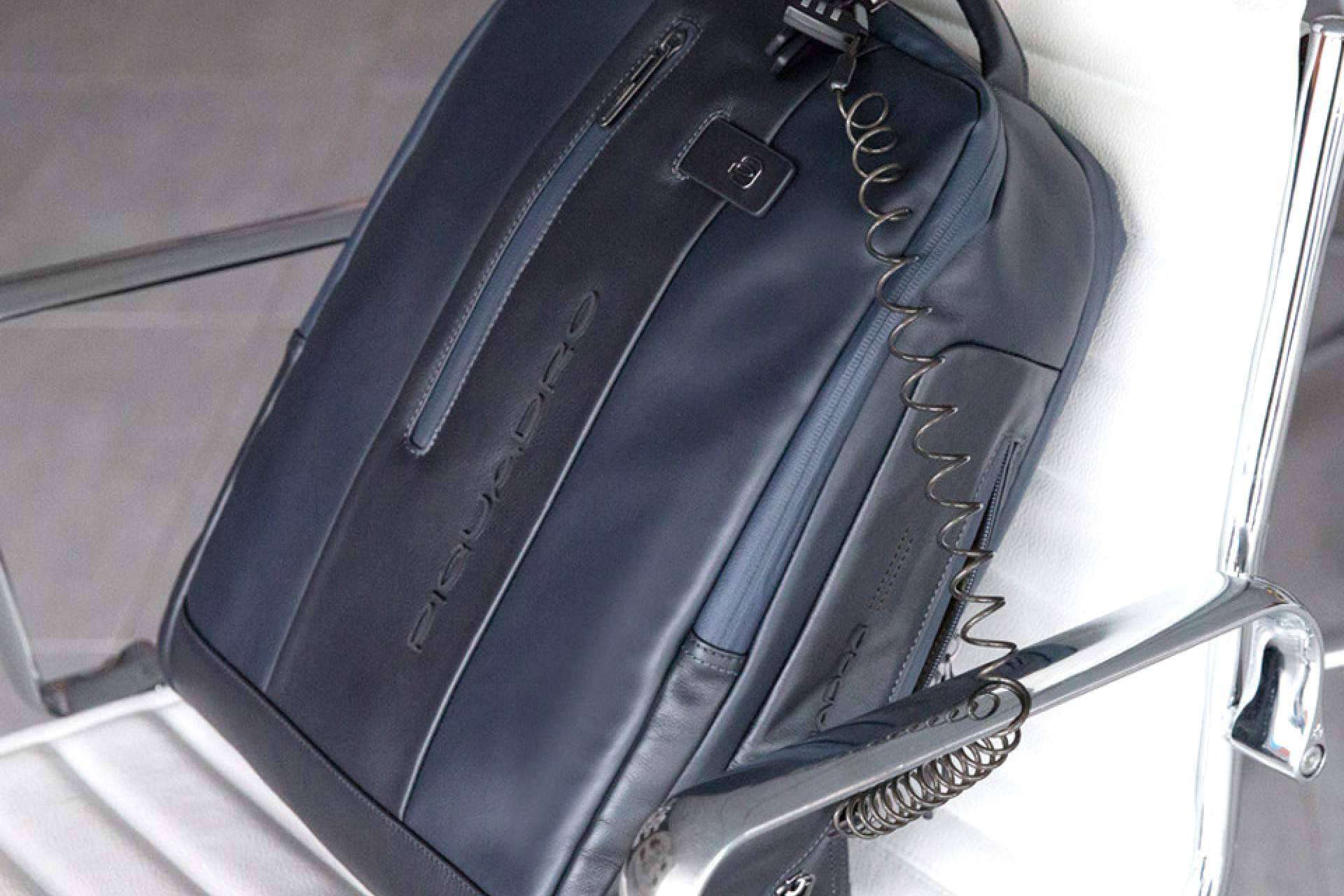 Solohombre cuenta con mochilas de piel de alta calidad para ejecutivos