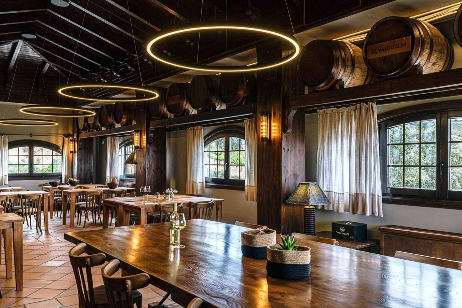 La relevancia del interiorismo en la renovación de un restaurante o negocio gastronómico, por INDAStudio