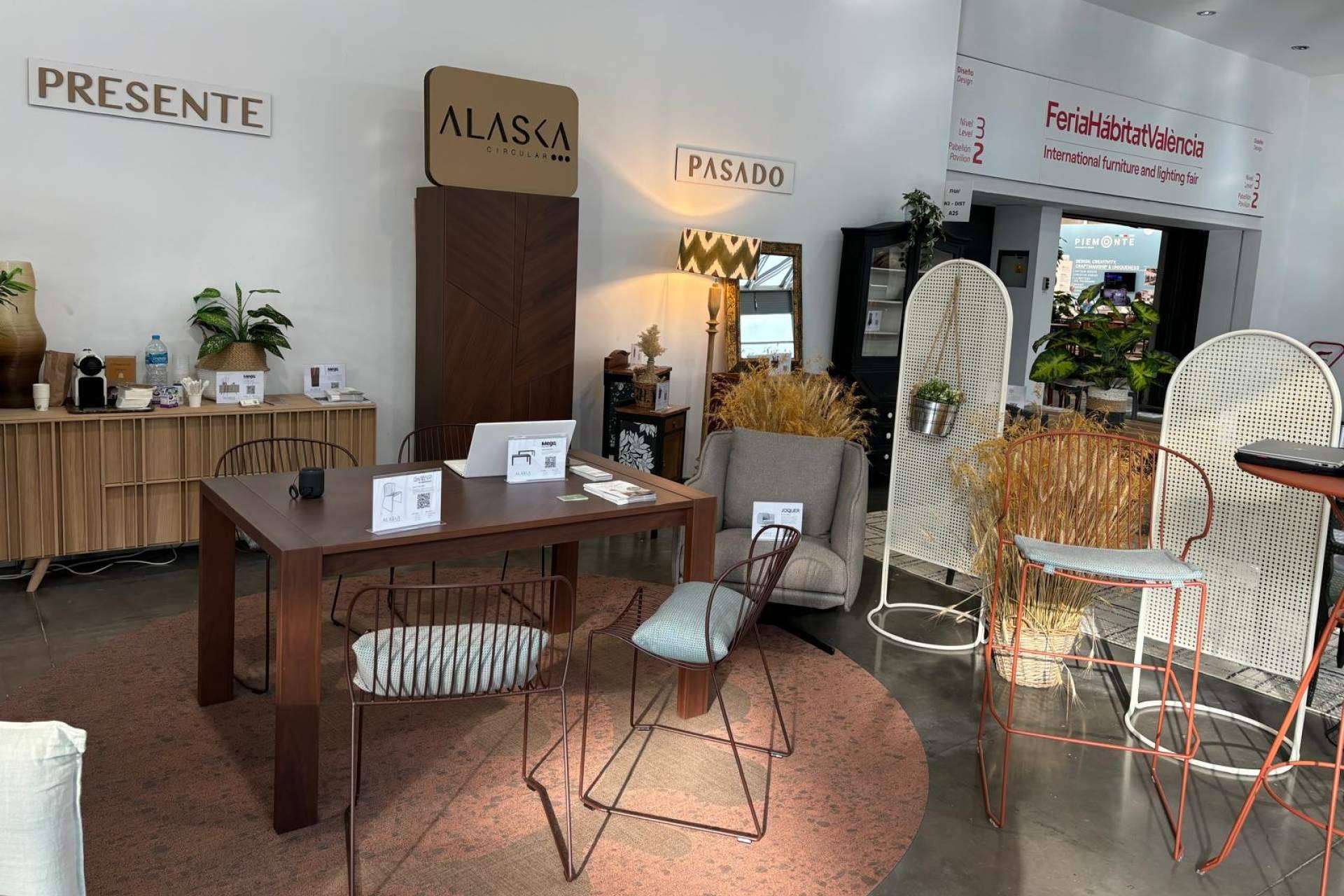 Alaska Circular presenta sus tres líneas de muebles sostenibles