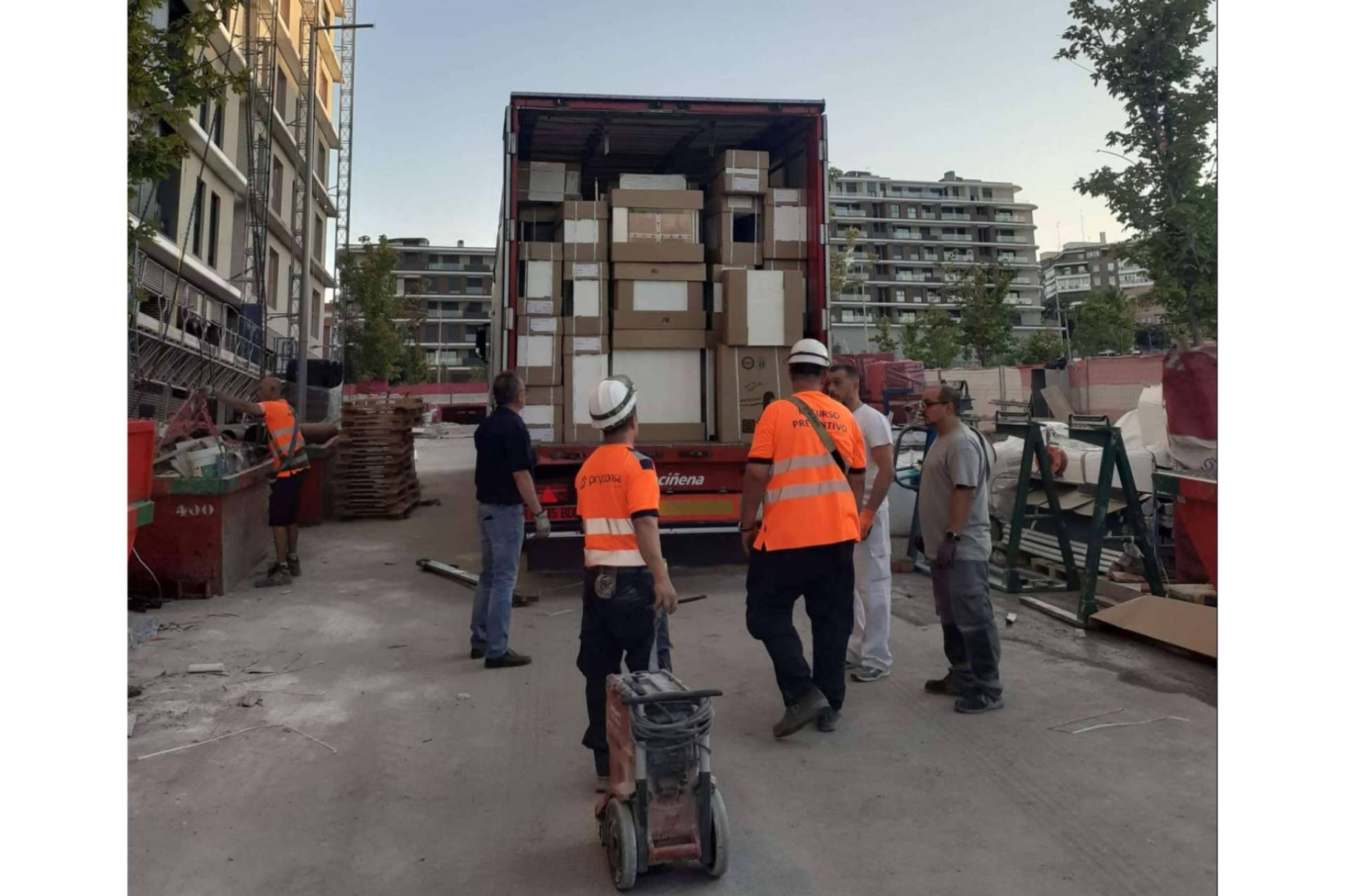 Mudanzas Crespo, garantía y experiencia en mobiliario para proyectos residenciales de obra nueva