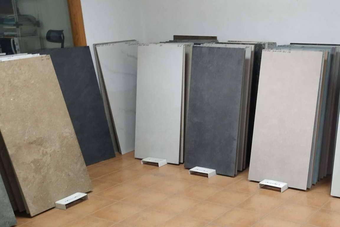 Outlet de azulejos multimarca en Artegres, calidad y diseño a precios reducidos