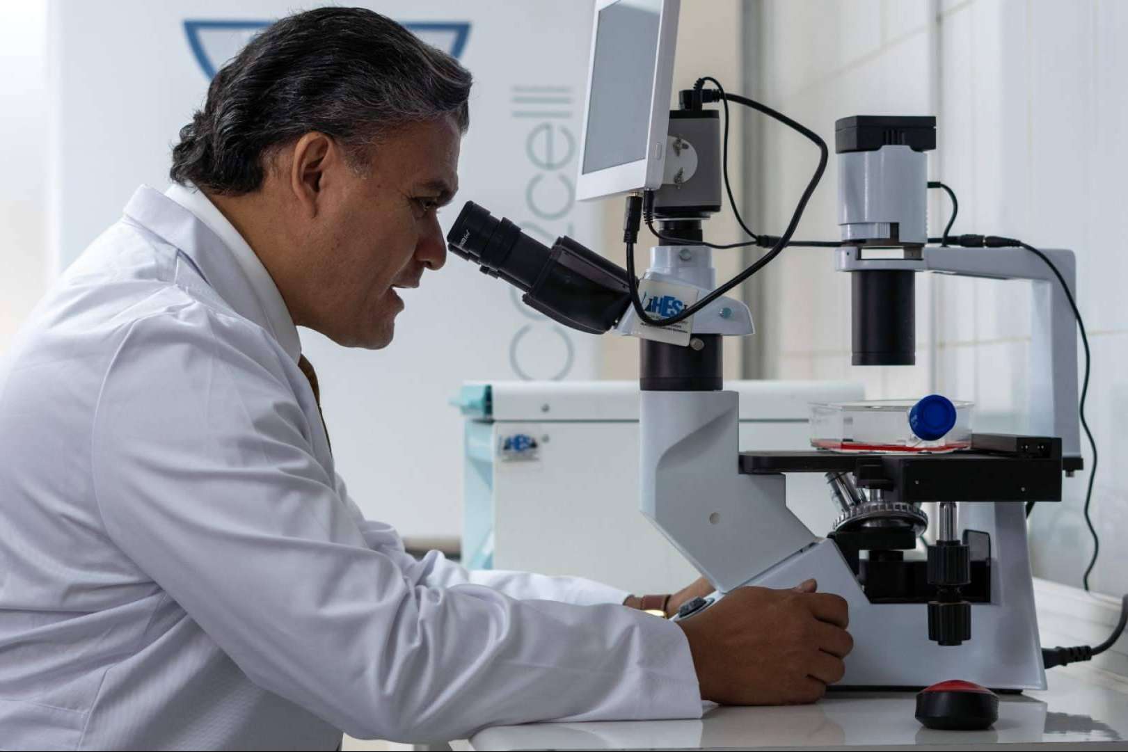 Oncovix redefine el tratamiento oncológico con su innovadora inmunoterapia adaptativa