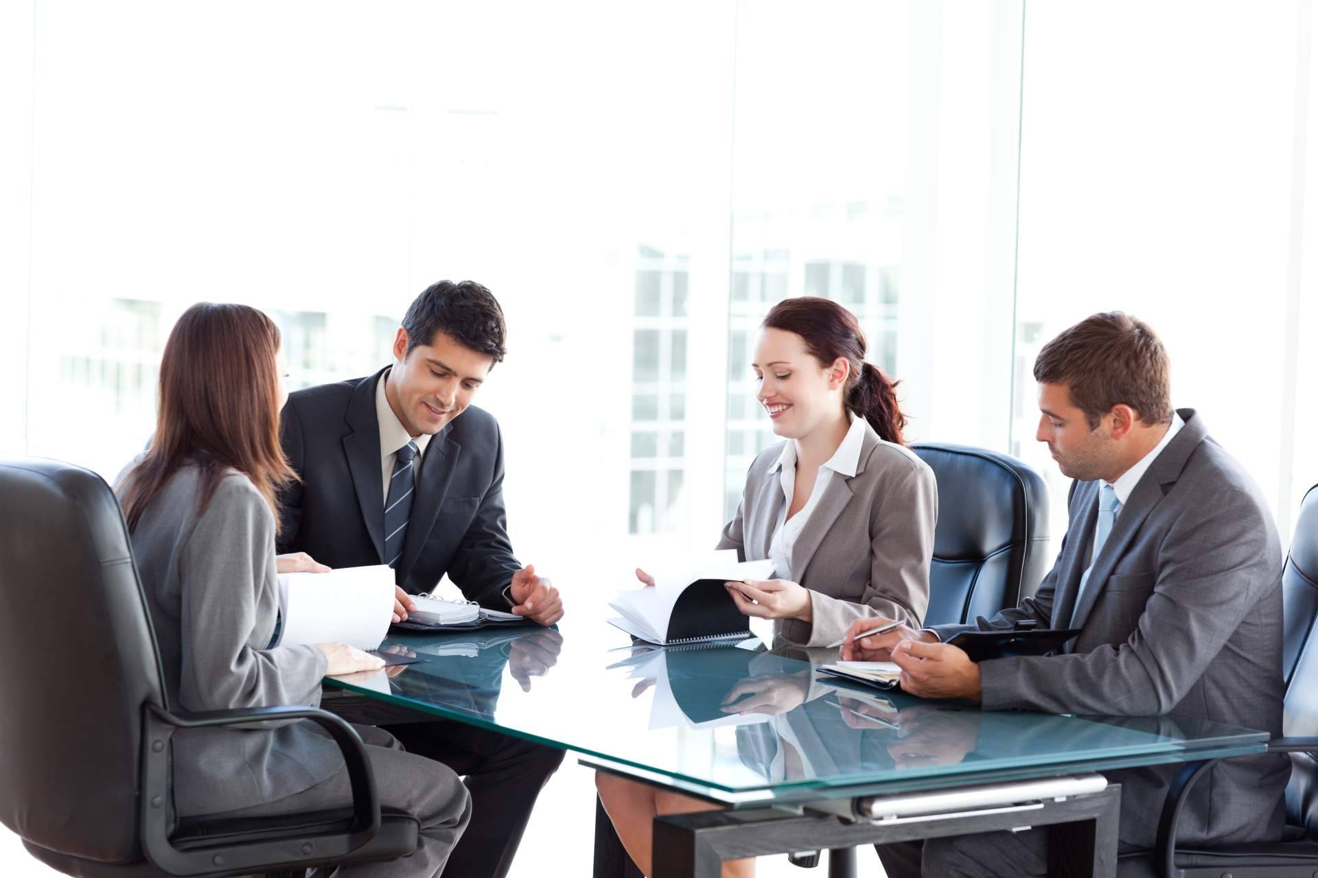 Ventajas de una política salarial ordenada para la competitividad y la retención del talento