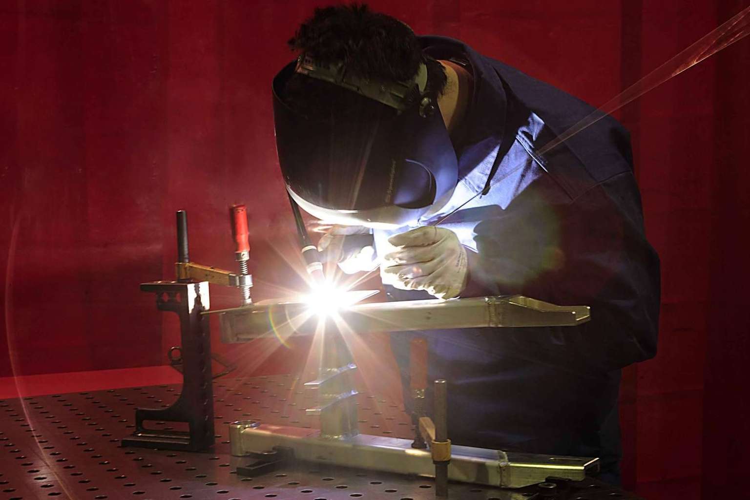 TRG, fabricación de piezas metálicas en acero al carbono, acero inoxidable y aluminio