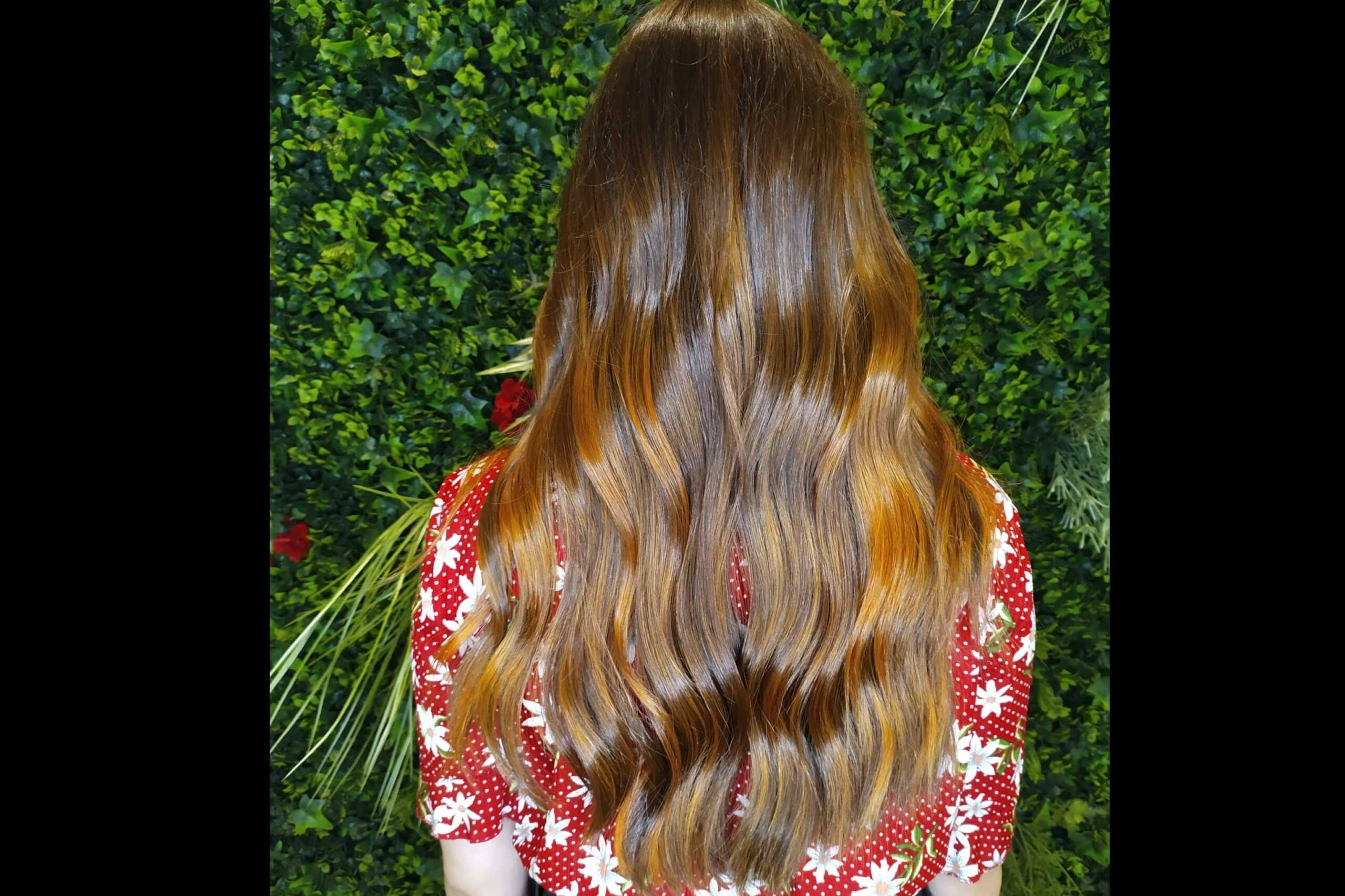 Reconocimiento a la excelencia, Level Hair Salon, premiado por su innovación en color y cuidado capilar