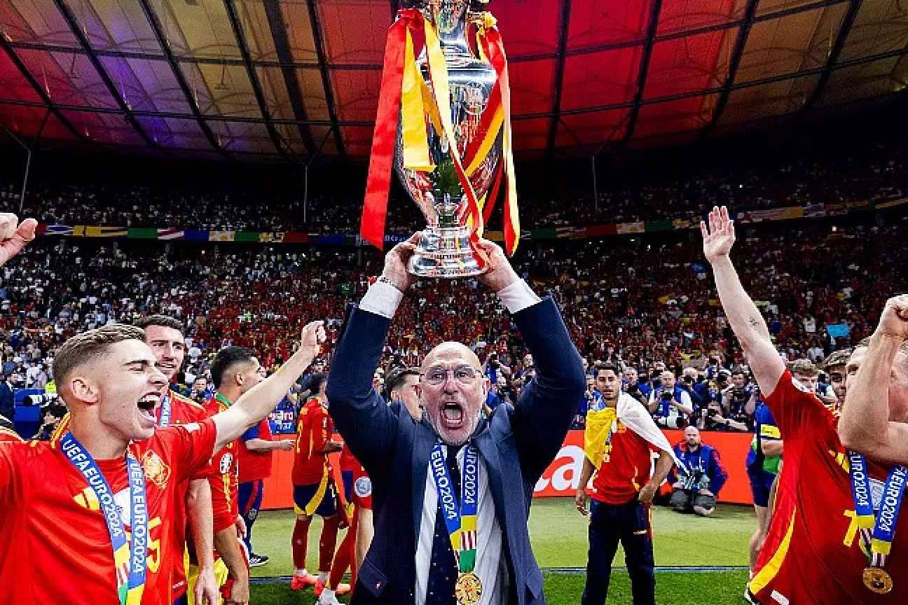 ViveSelección, la tienda online para acceder a la camiseta de España y más ropa deportiva oficial
