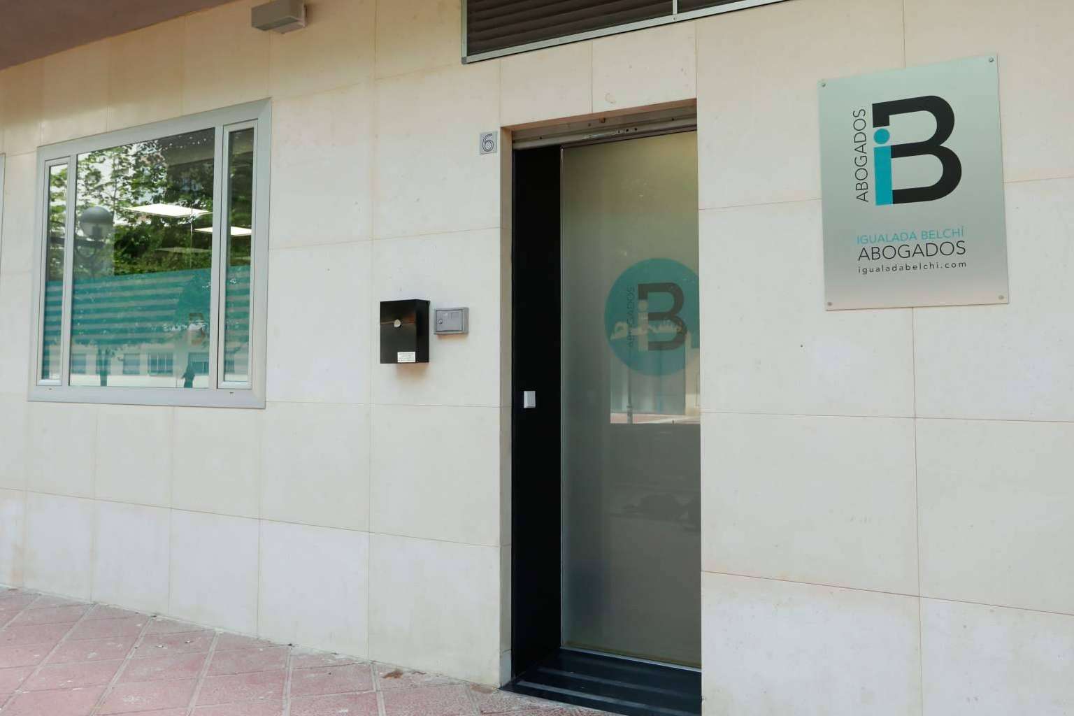 Asesoramiento legal especializado en derecho mercantil y concursal en Murcia con Igualada Belchí Abogados