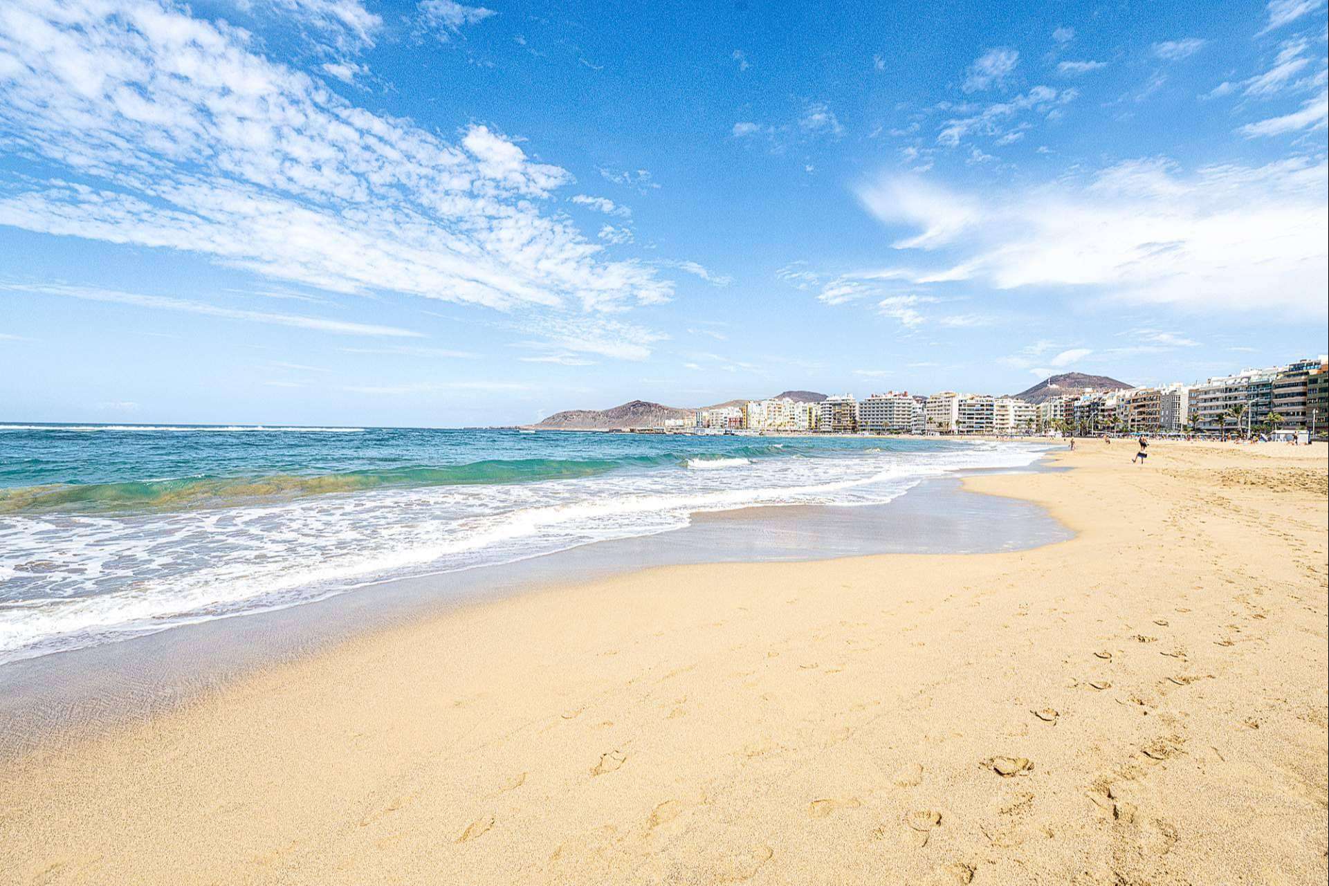 Hospedaje con encanto en Las Palmas; Rooms Canteras Boutique Hostal ofrece comodidad a pasos del mar