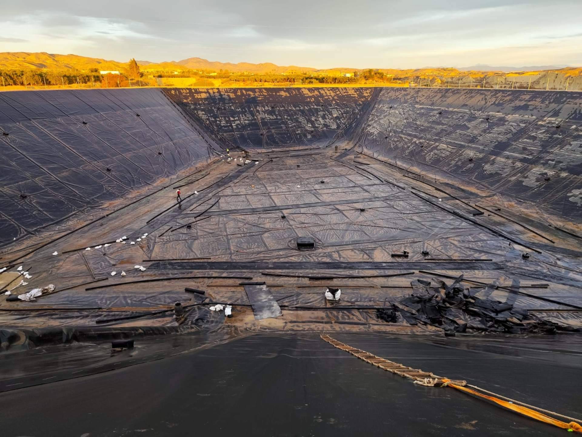 El II Congreso Internacional de Balsas y Vertederos impulsa la innovación en impermeabilización con geosintéticos