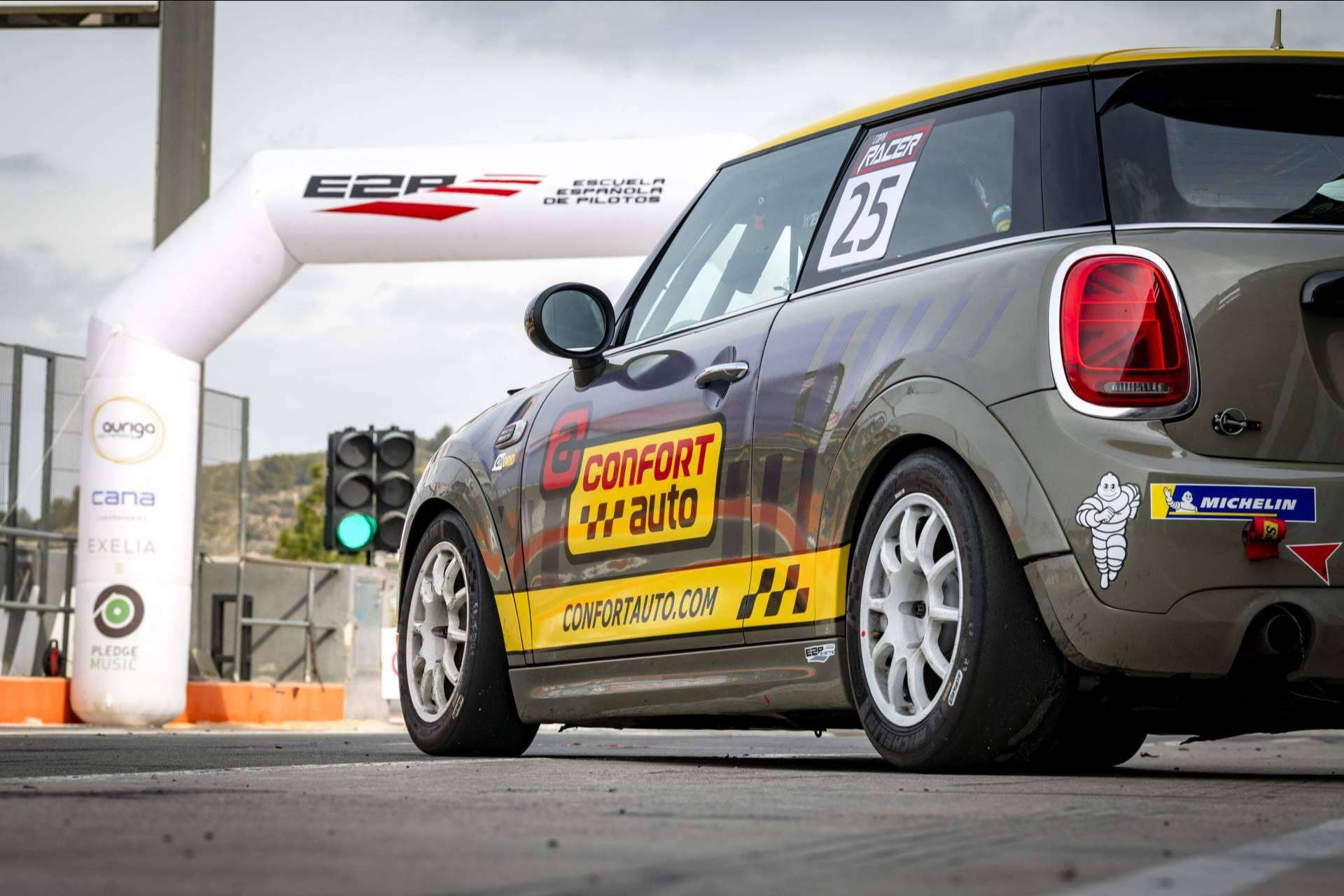 Confortauto, nuevo patrocinador principal de la Copa Racer 2025