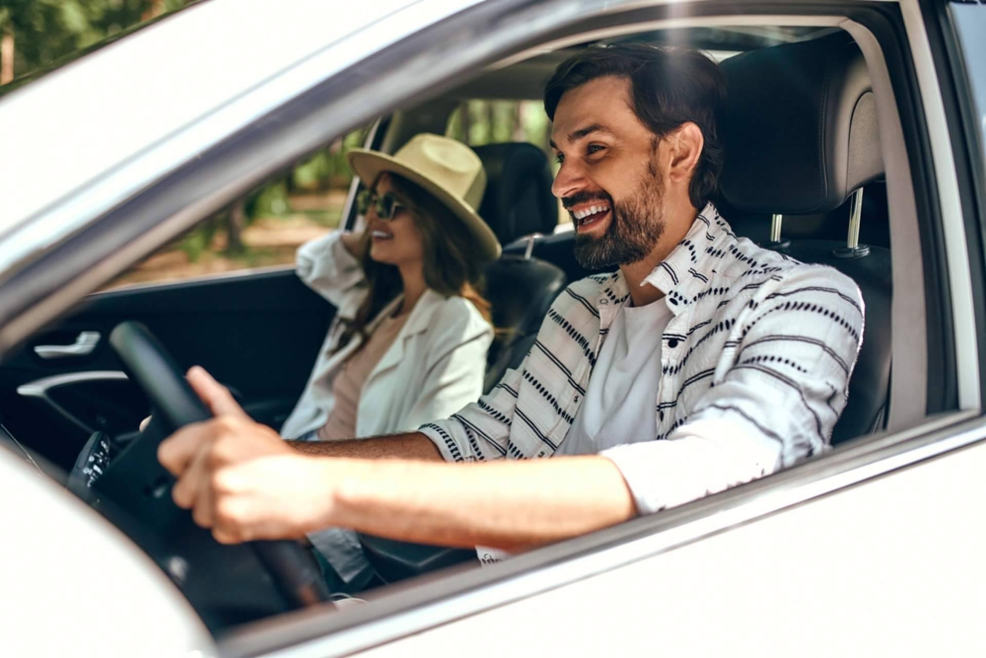 Turismo y movilidad en Canarias; Canarias.com optimiza el alquiler de coches y traslados