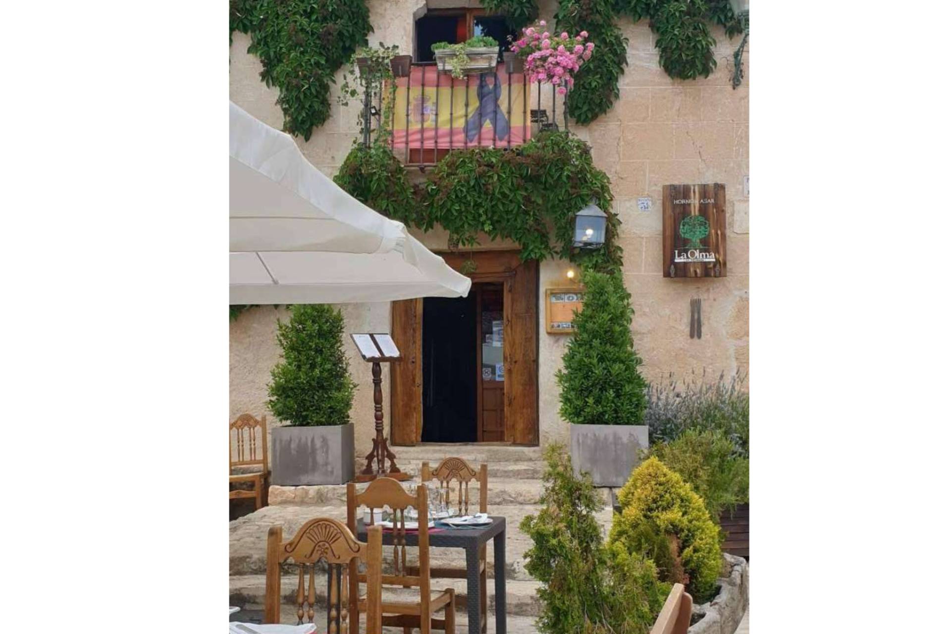 La Olma ofrece una experiencia única con su comida casera y tradicional en España