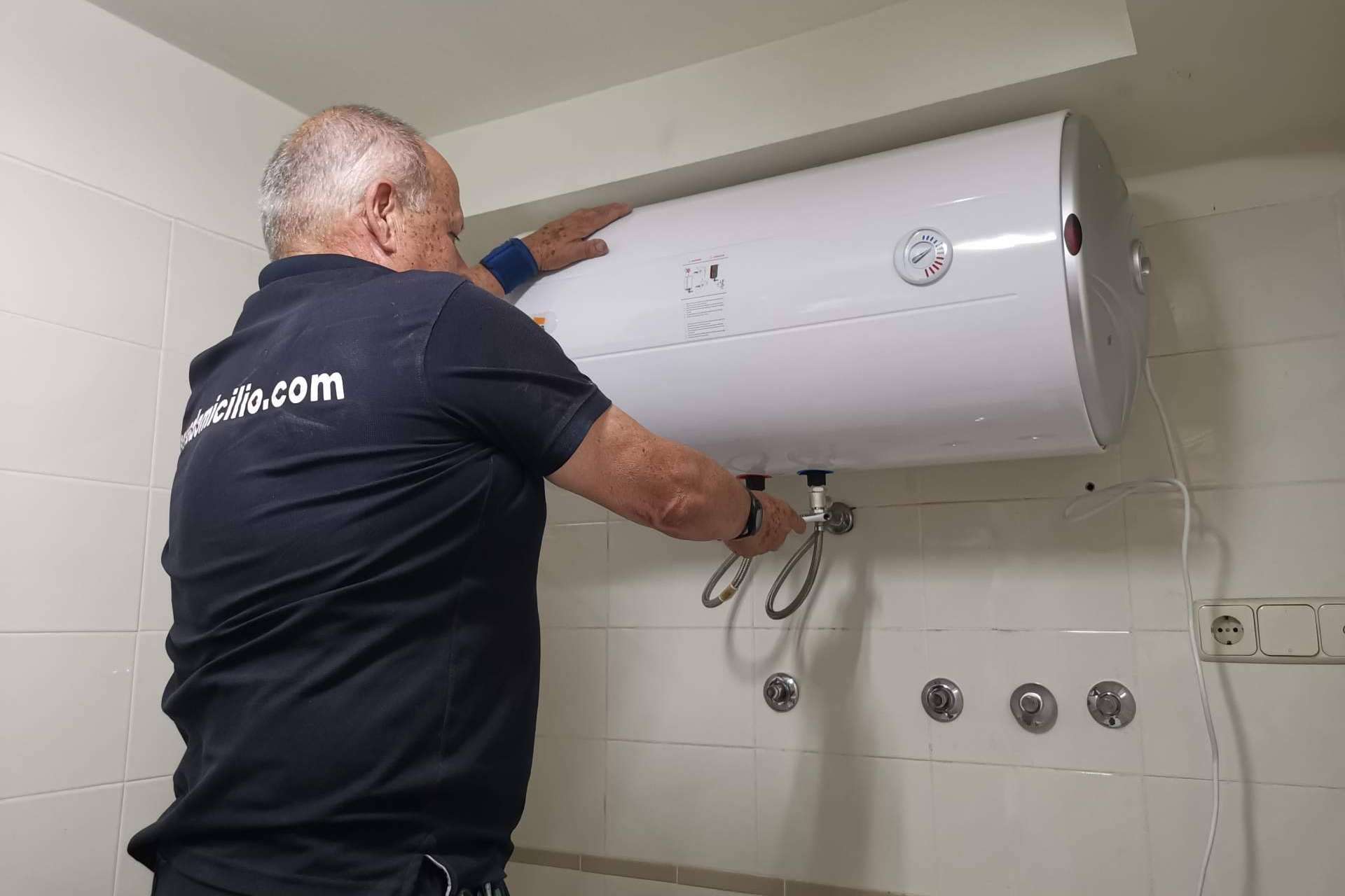 Reparación profesional de calentador a gas y termos sin salir de casa con Arreglo a Domicilio