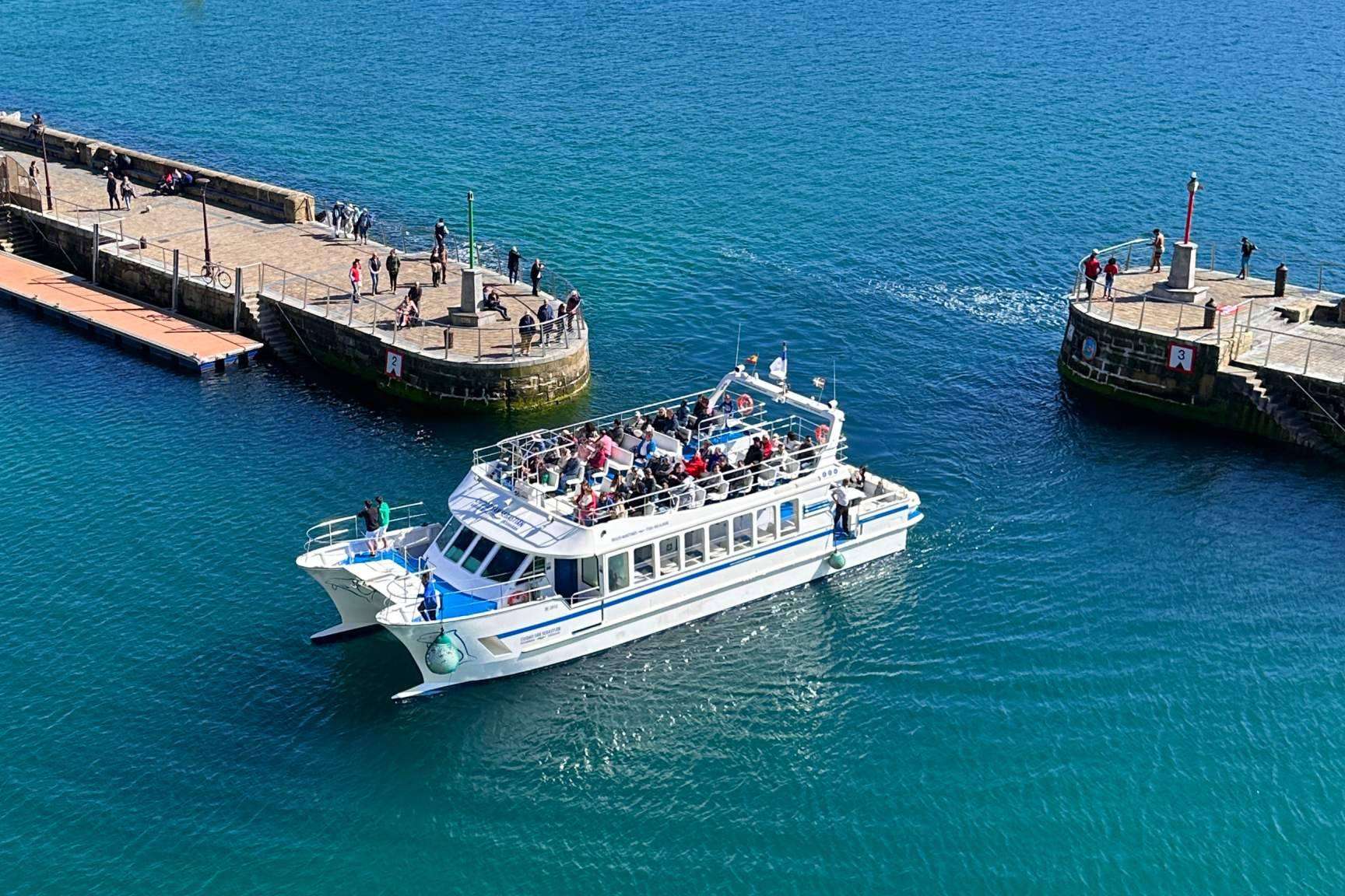 El Catamarán Finanzauto Ciudad San Sebastián inicia temporada con propulsión híbrida y 0 emisiones