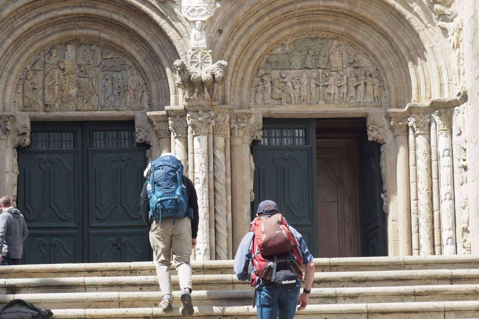 Por qué confiar en una agencia de viajes en el Camino de Santiago mejora la experiencia del peregrino