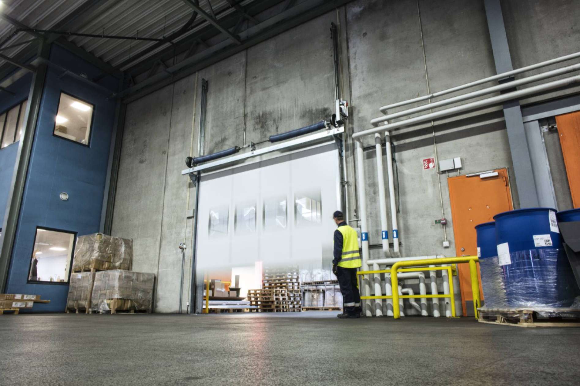 ASSA ABLOY, experta en soluciones para el sector logístico