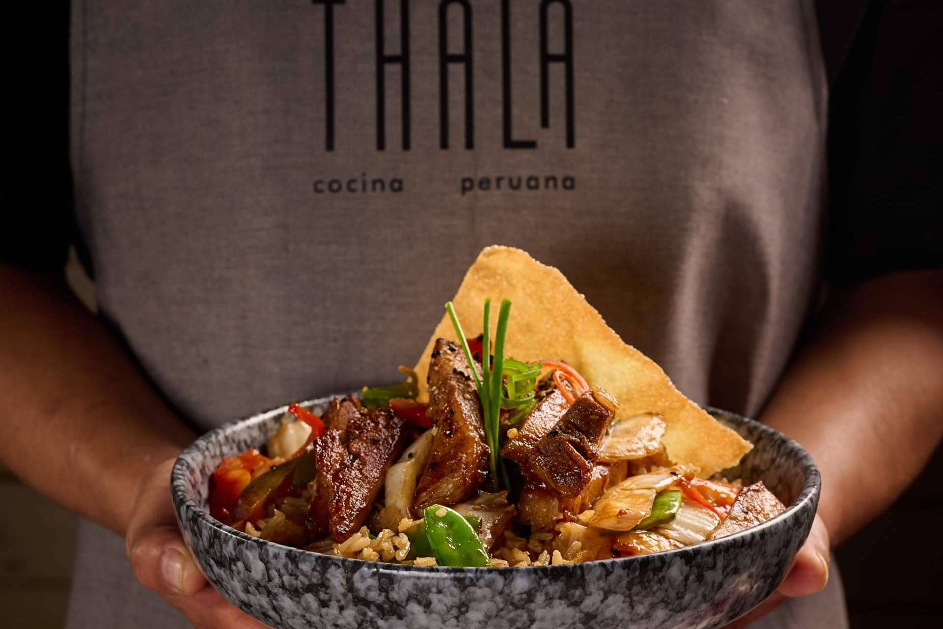 Por qué la fotografía gastronómica para restaurantes impulsa las ventas, incluso en locales pequeños