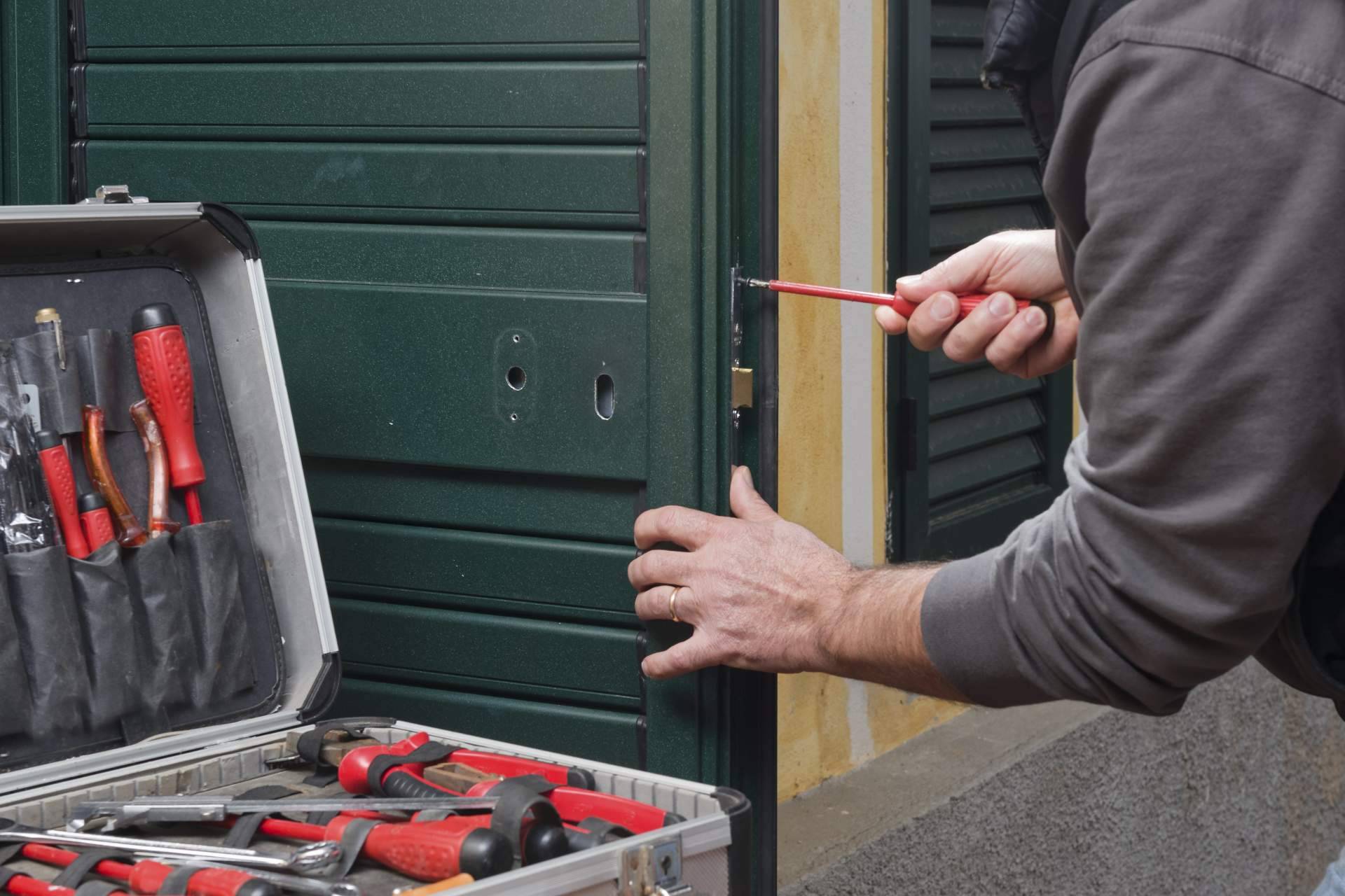 Cerrajeros Madrid refuerza su servicio de apertura de puertas con cobertura integral en Chamberí y Malasaña