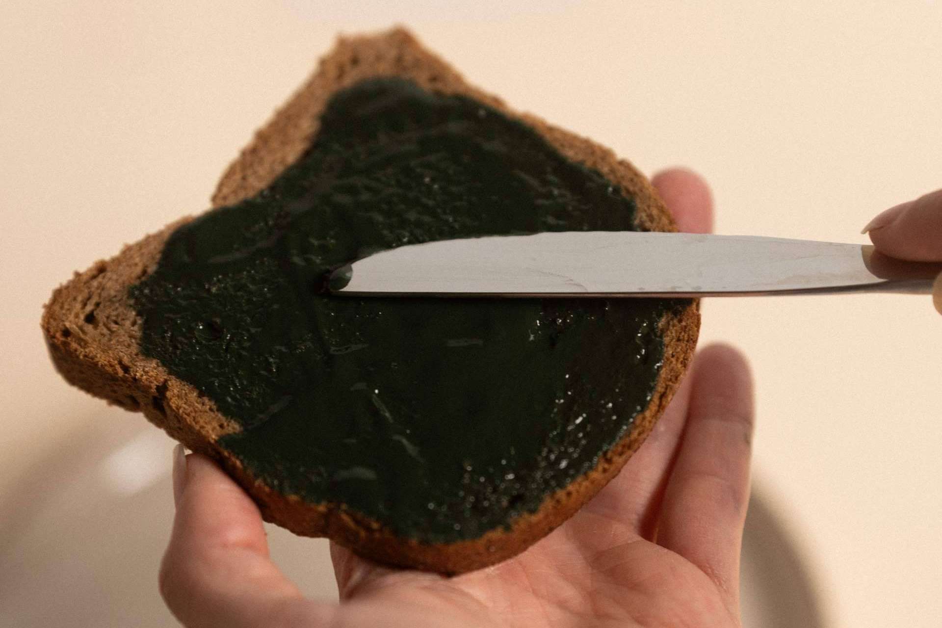 Energía, piel radiante y defensa natural, el secreto del verano está en la espirulina de Blauver
