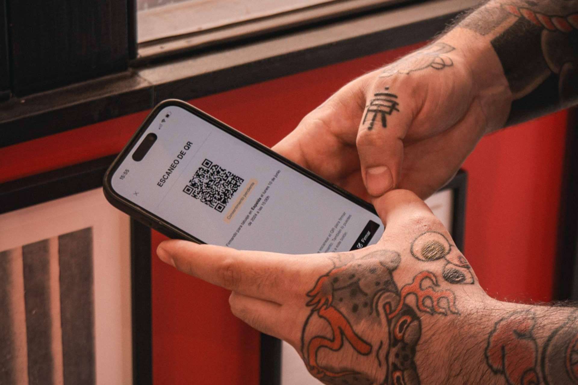 De más de 10 minutos a solo 3; así ha cambiado la firma de consentimientos en estudios de tatuaje con Studioapp